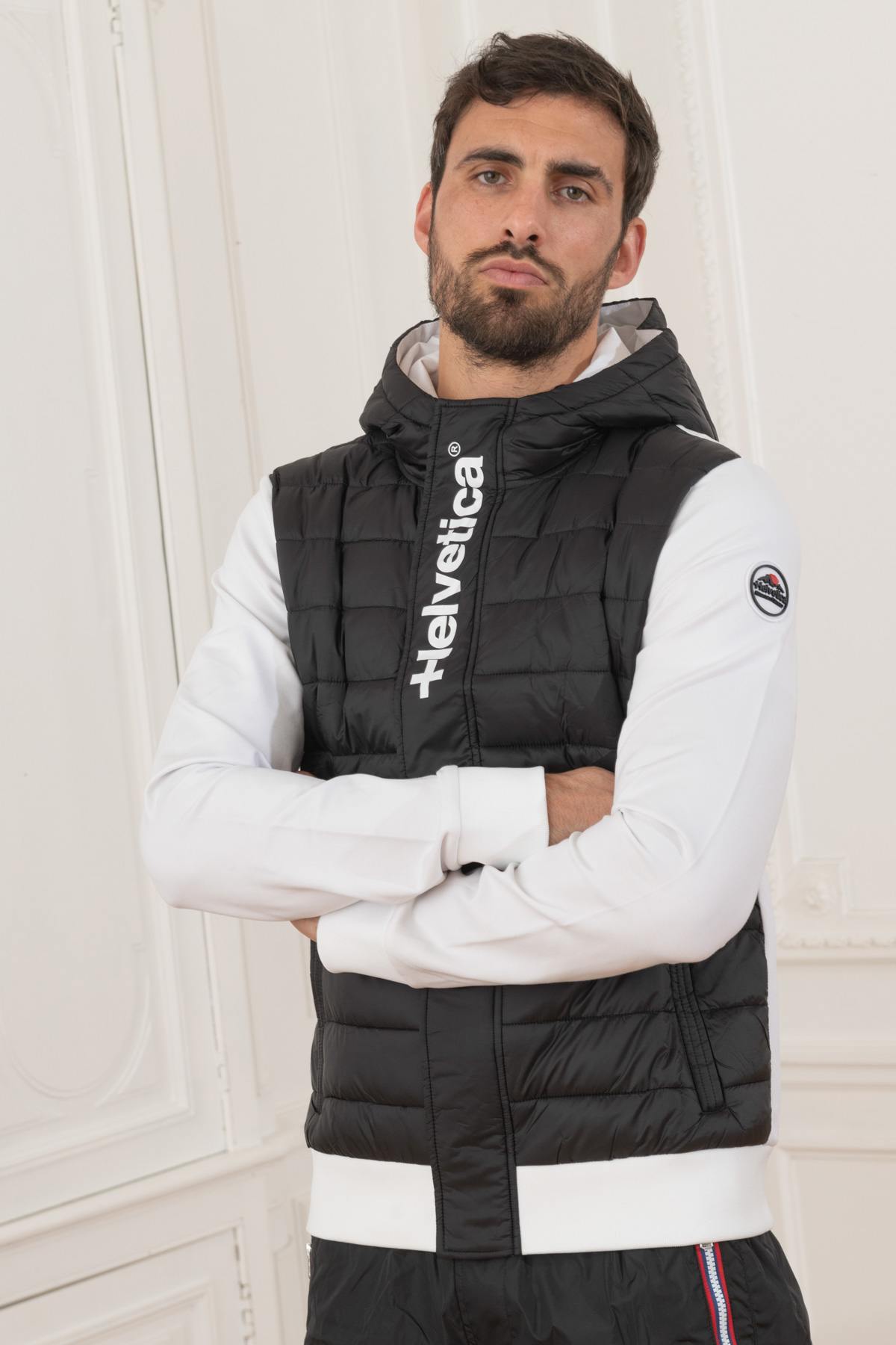 White and black bi-material quilted down jacket - Image n°1