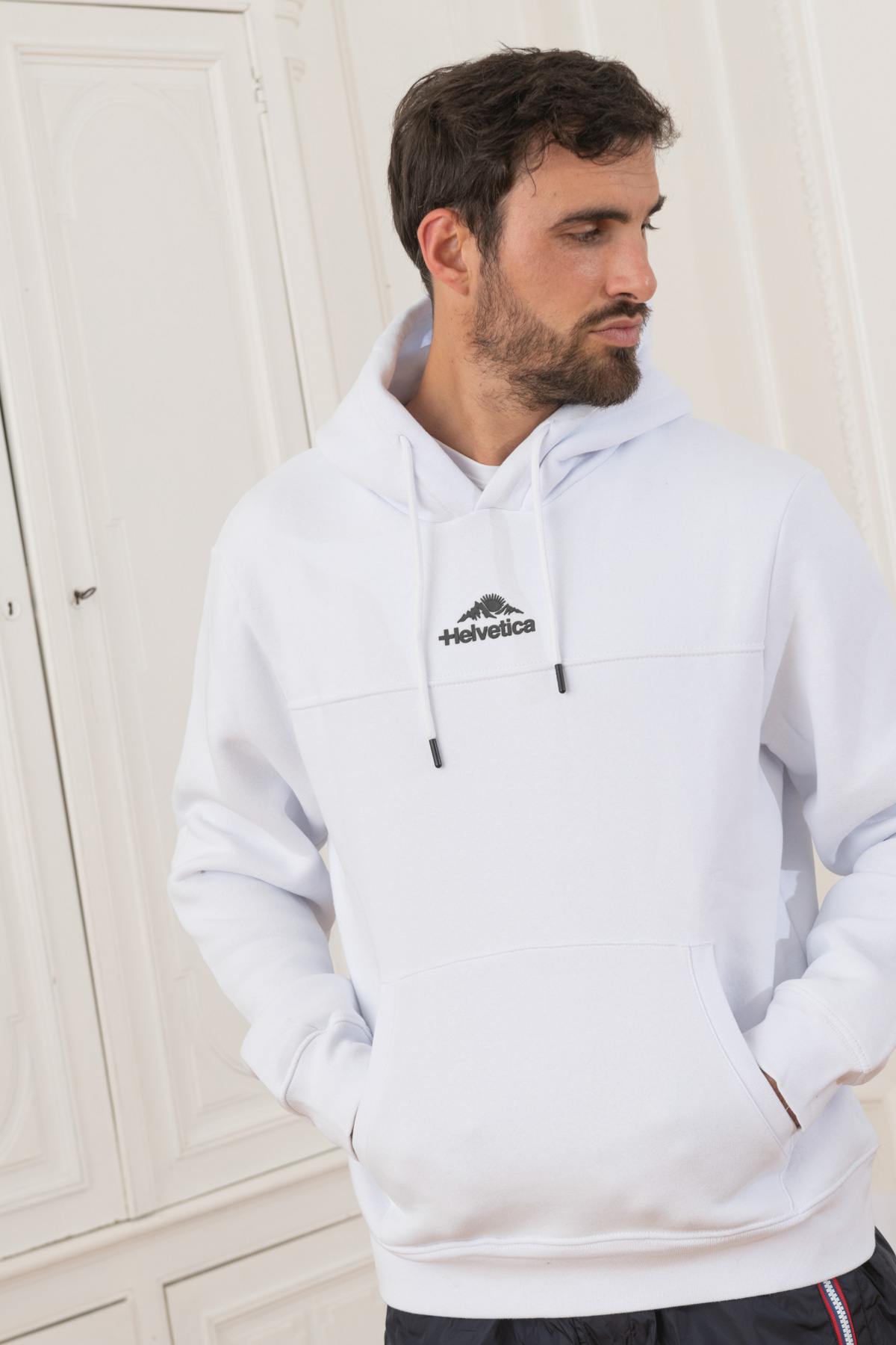 Plain White Hooded Sweater - Image n°1