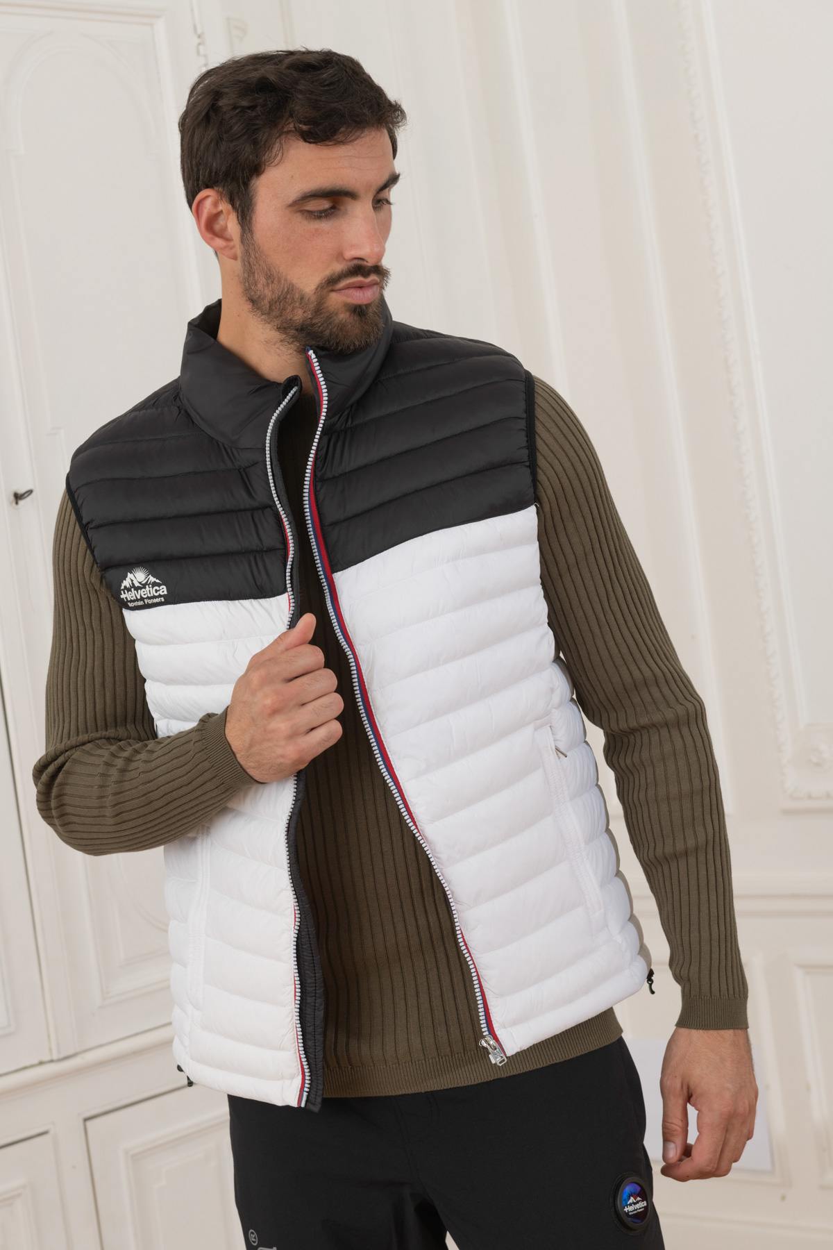 White and black sleeveless down jacket - Image n°5