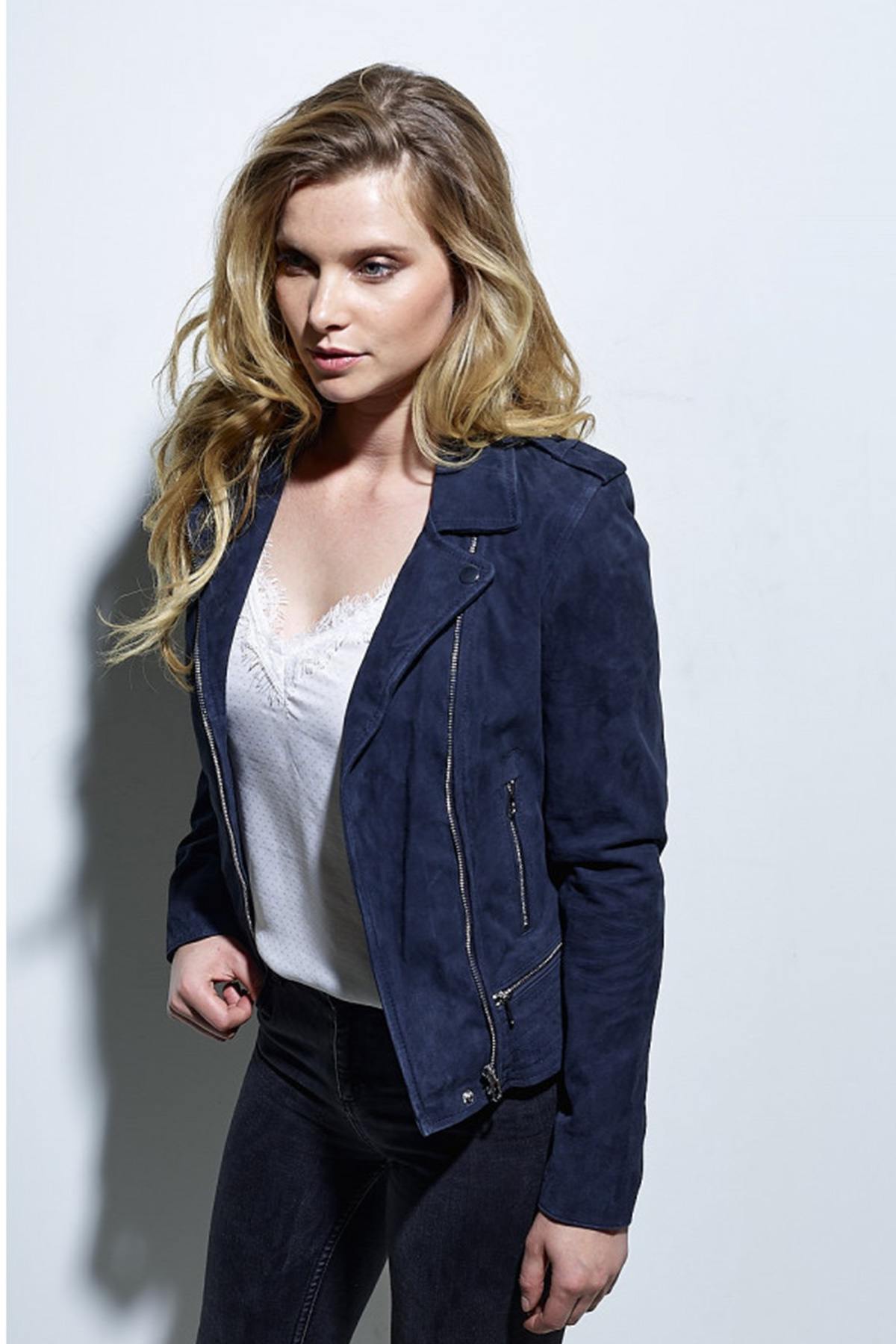 Navy blue velvet-look leather perfecto - Image n°4