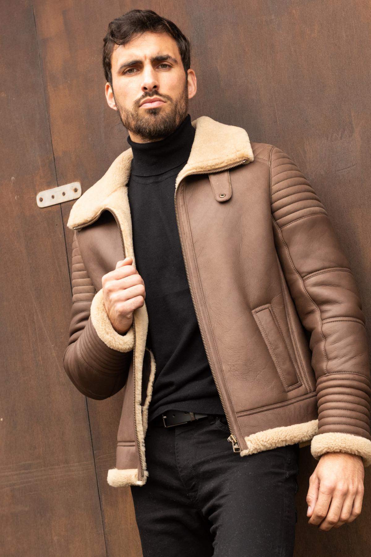 Chic brown shearling bomber jacket - Image n°1