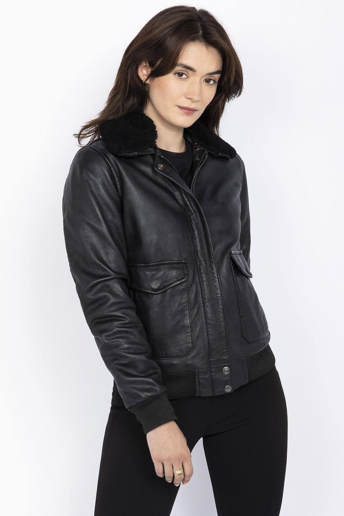 Black genuine leather pilot jacket with removable fur-lined collar - Image n°1