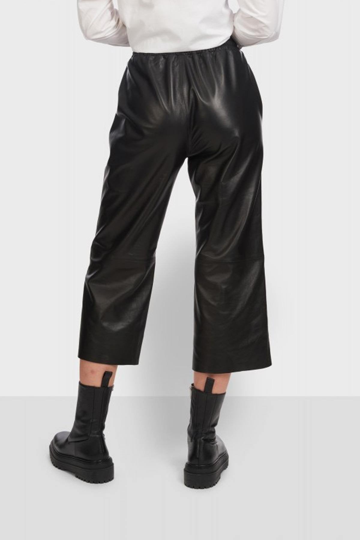 High-waisted 70s-style leather cropped pants - Image n°4