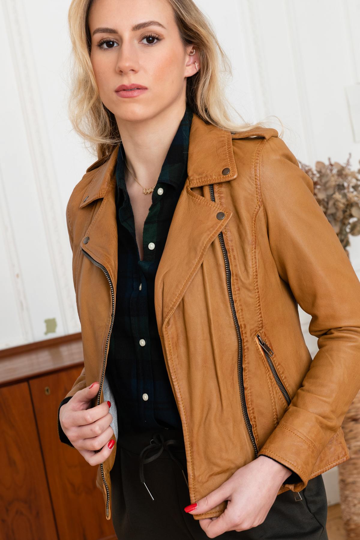 Perfecto cut leather jacket in beige leather - Image n°1