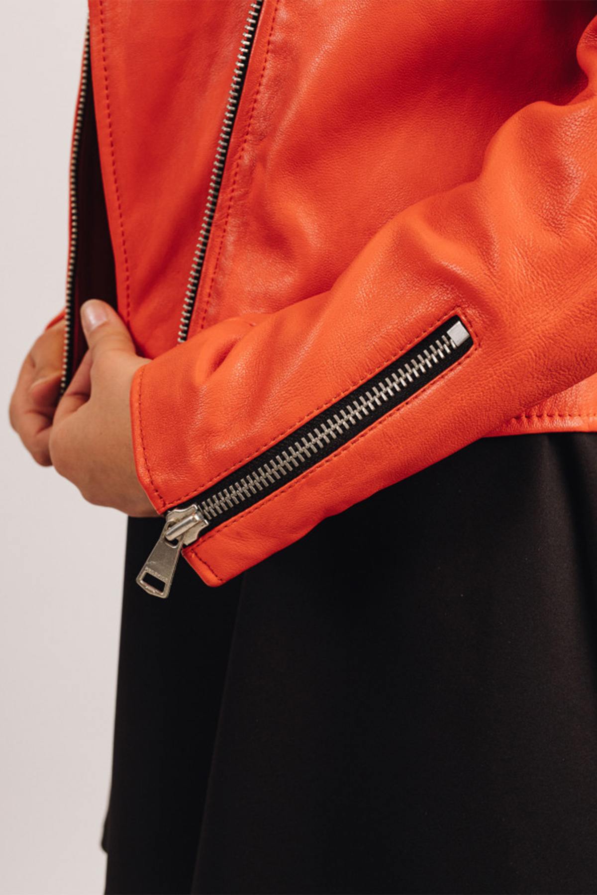 Orange leather perfecto jacket - Image n°5