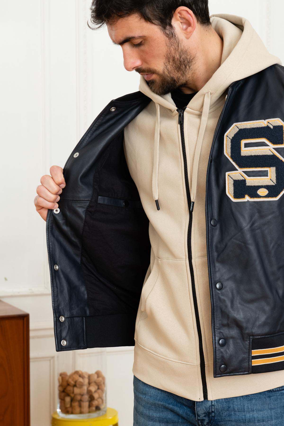 White and navy blue leather varsity teddy - Image n°7