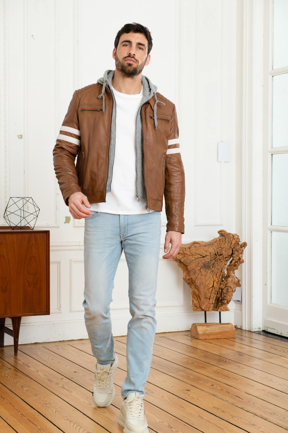 Brown leather jacket with gray cotton facing - Image n°2