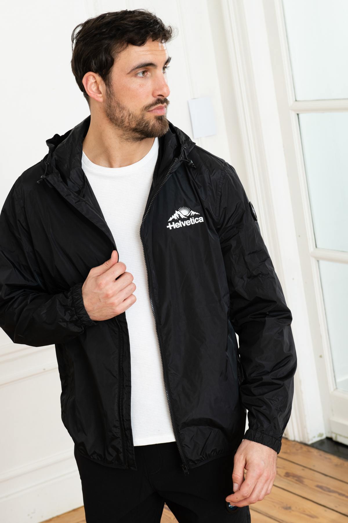 Black windbreaker jacket - Image n°4