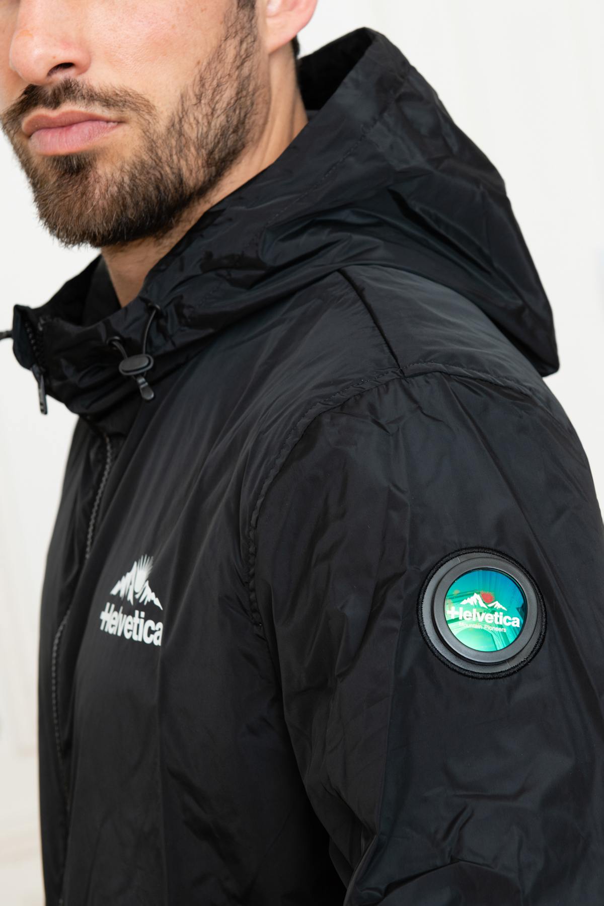 Black windbreaker jacket - Image n°2