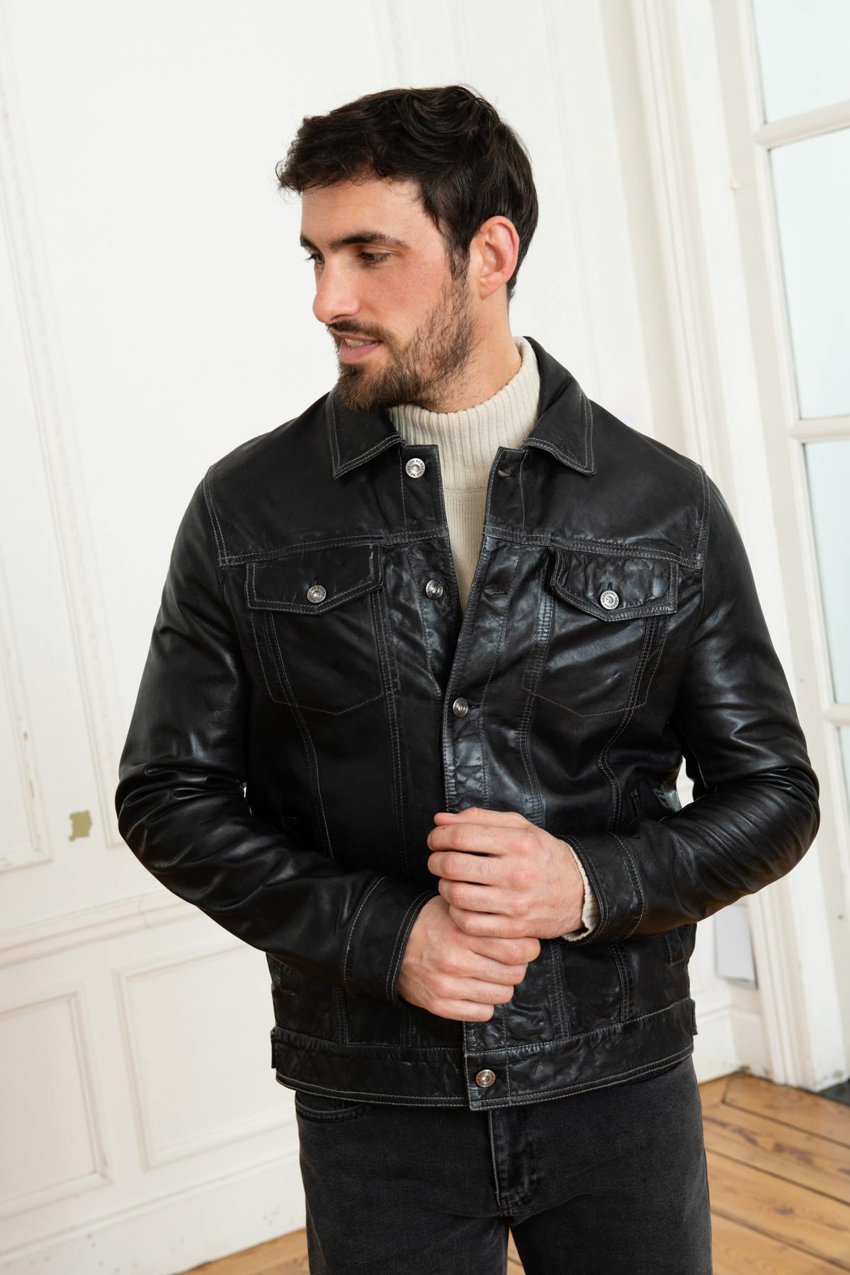 Retro style shirt collar leather jacket - Image n°7