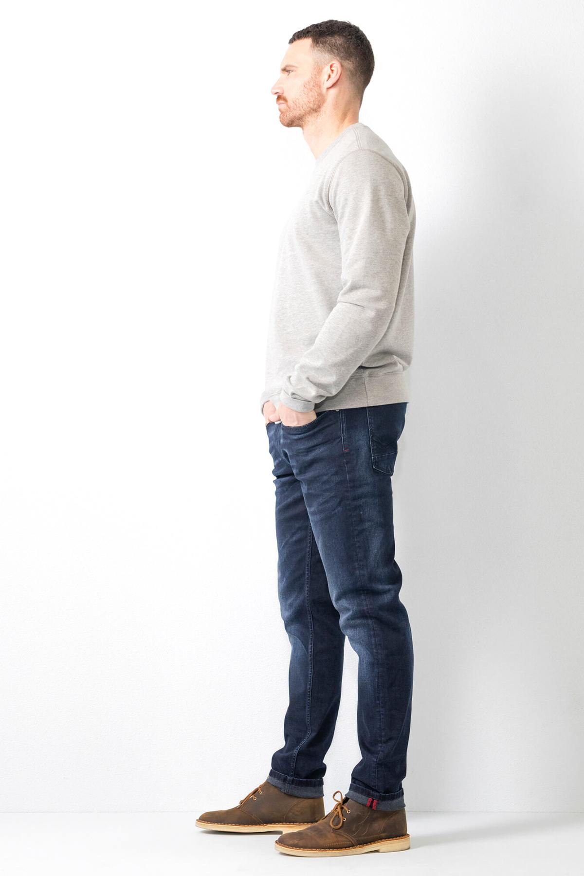 Men's regular-fit dark blue tapered jeans - Image n°10