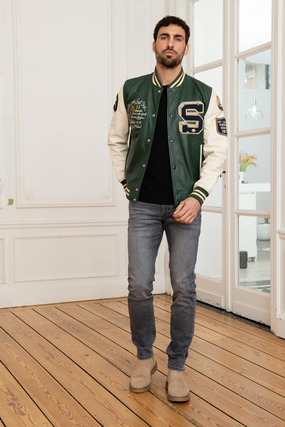 Varsity jacket in green and white leather - Image n°2