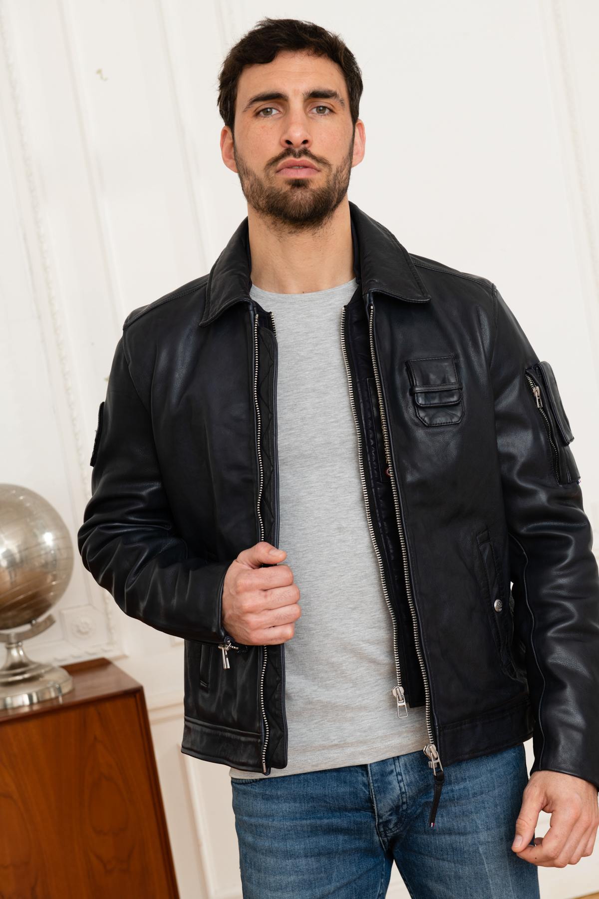 Navy blue pilot jacket from the Patrouille de France - Image n°4