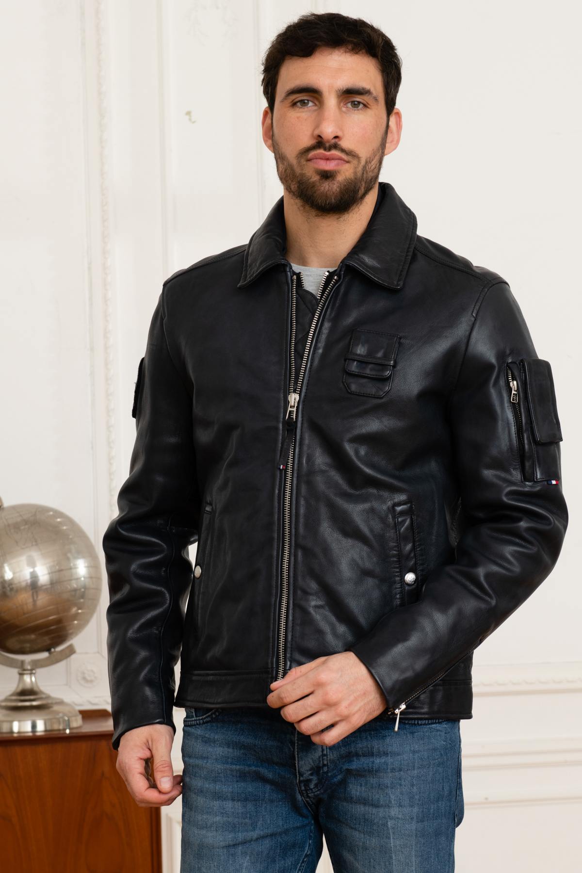 Navy blue pilot jacket from the Patrouille de France - Image n°10