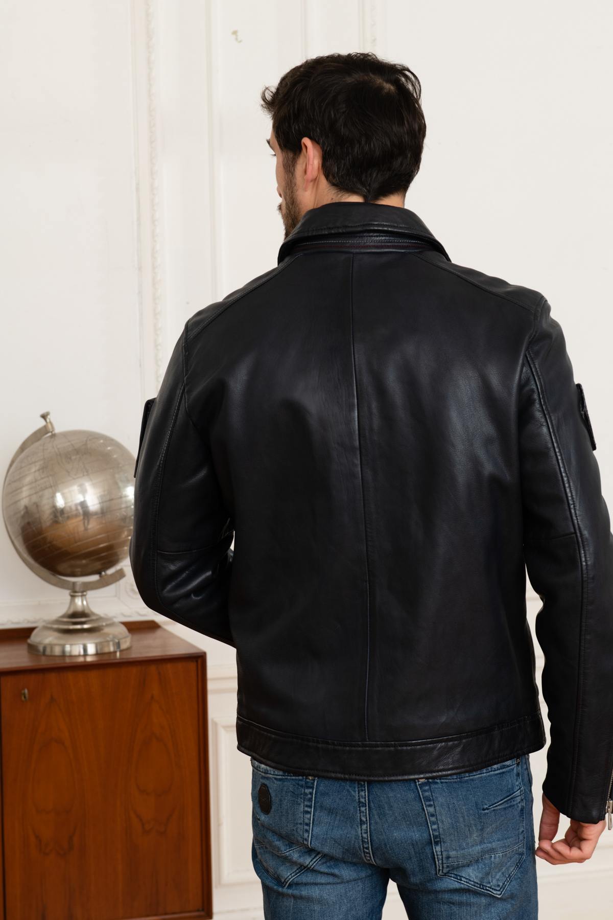 Navy blue pilot jacket from the Patrouille de France - Image n°6