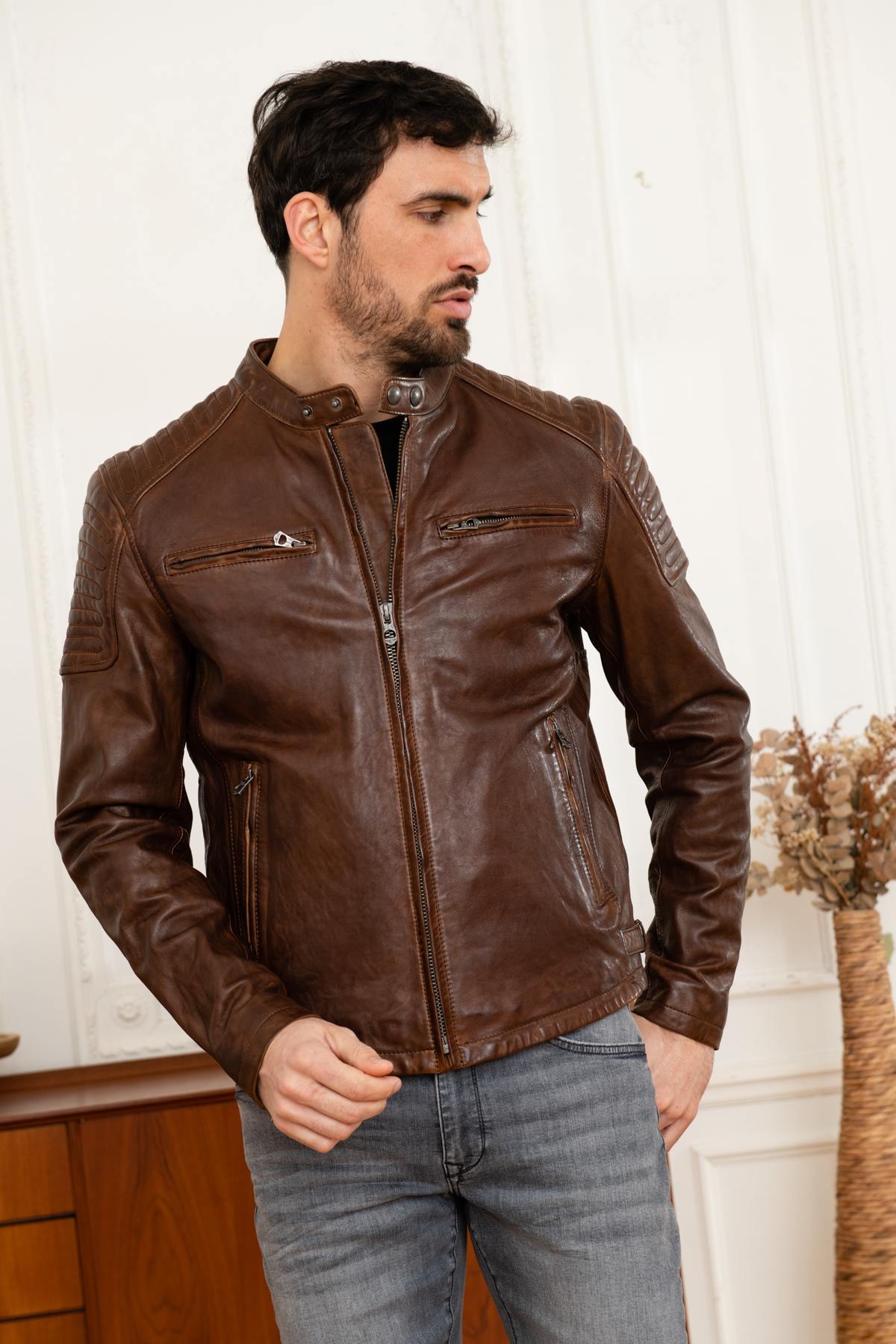 Vintage look biker style leather jacket - Image n°7