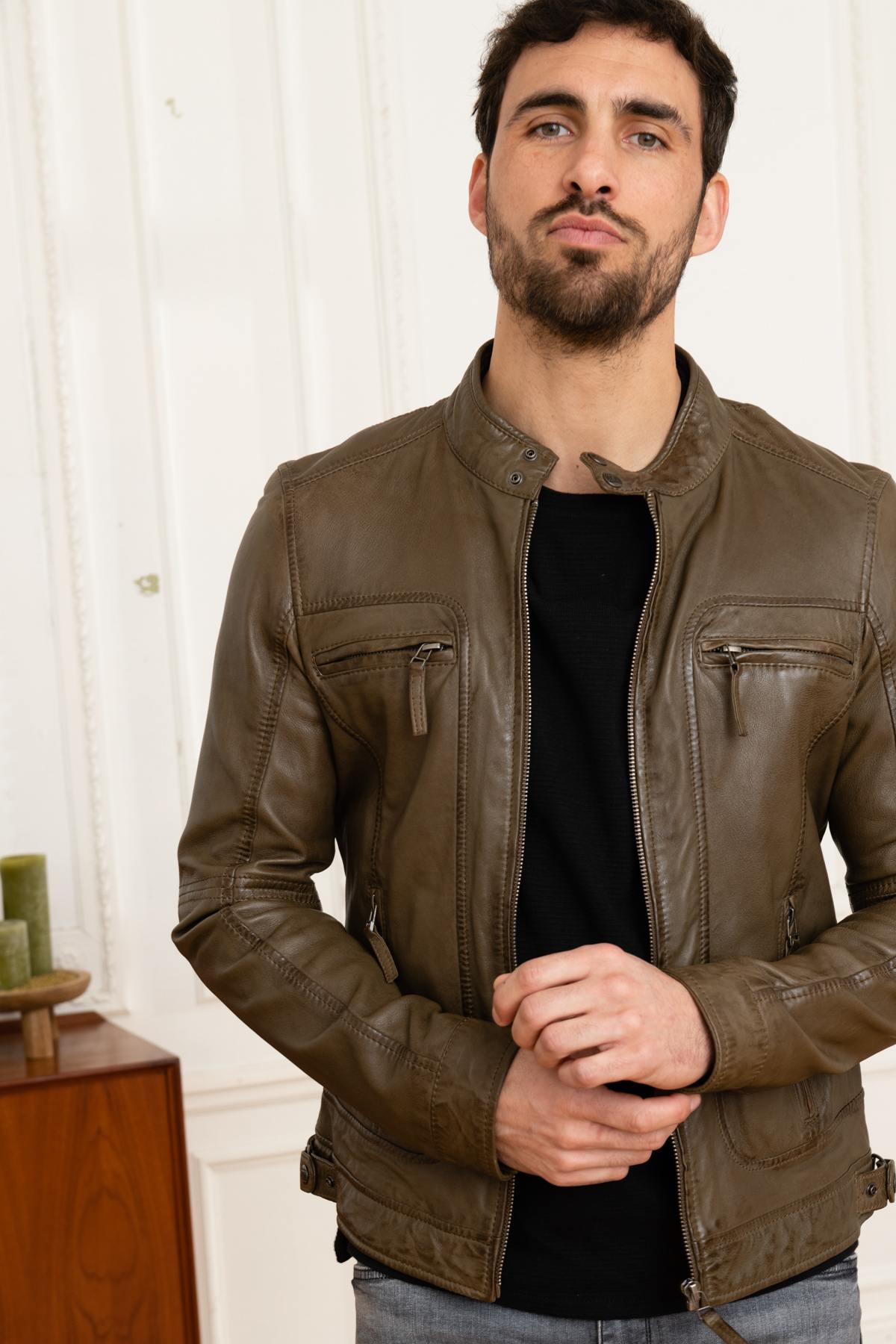 Brown leather jacket with mandarin collar - Image n°6