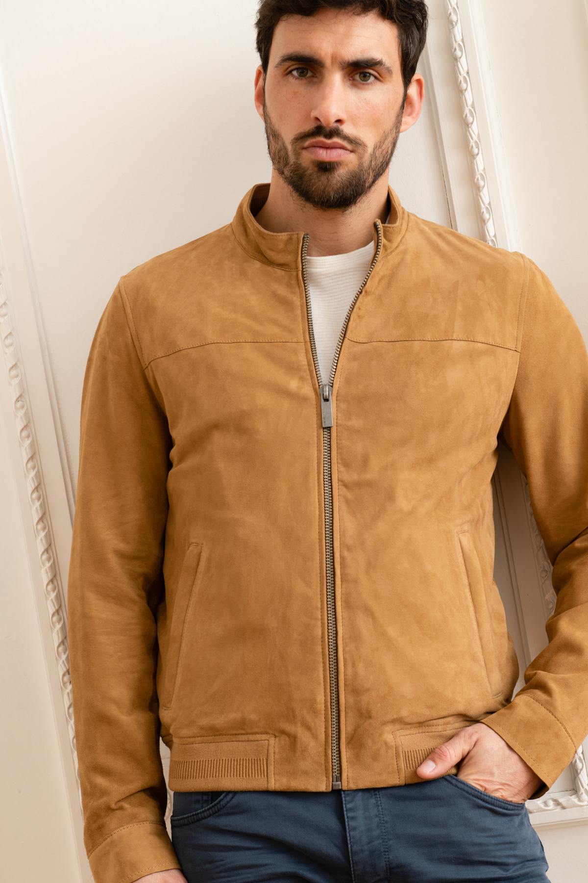 Beige suede leather jacket - Image n°1