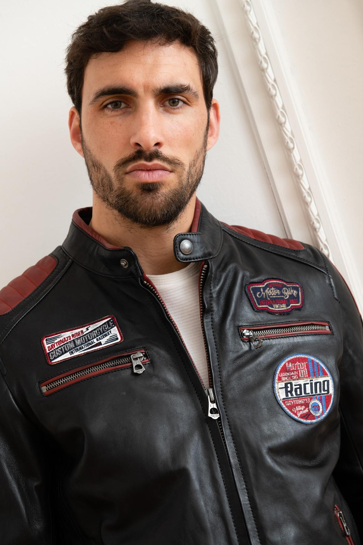 Black and red racing jacket - Image n°2