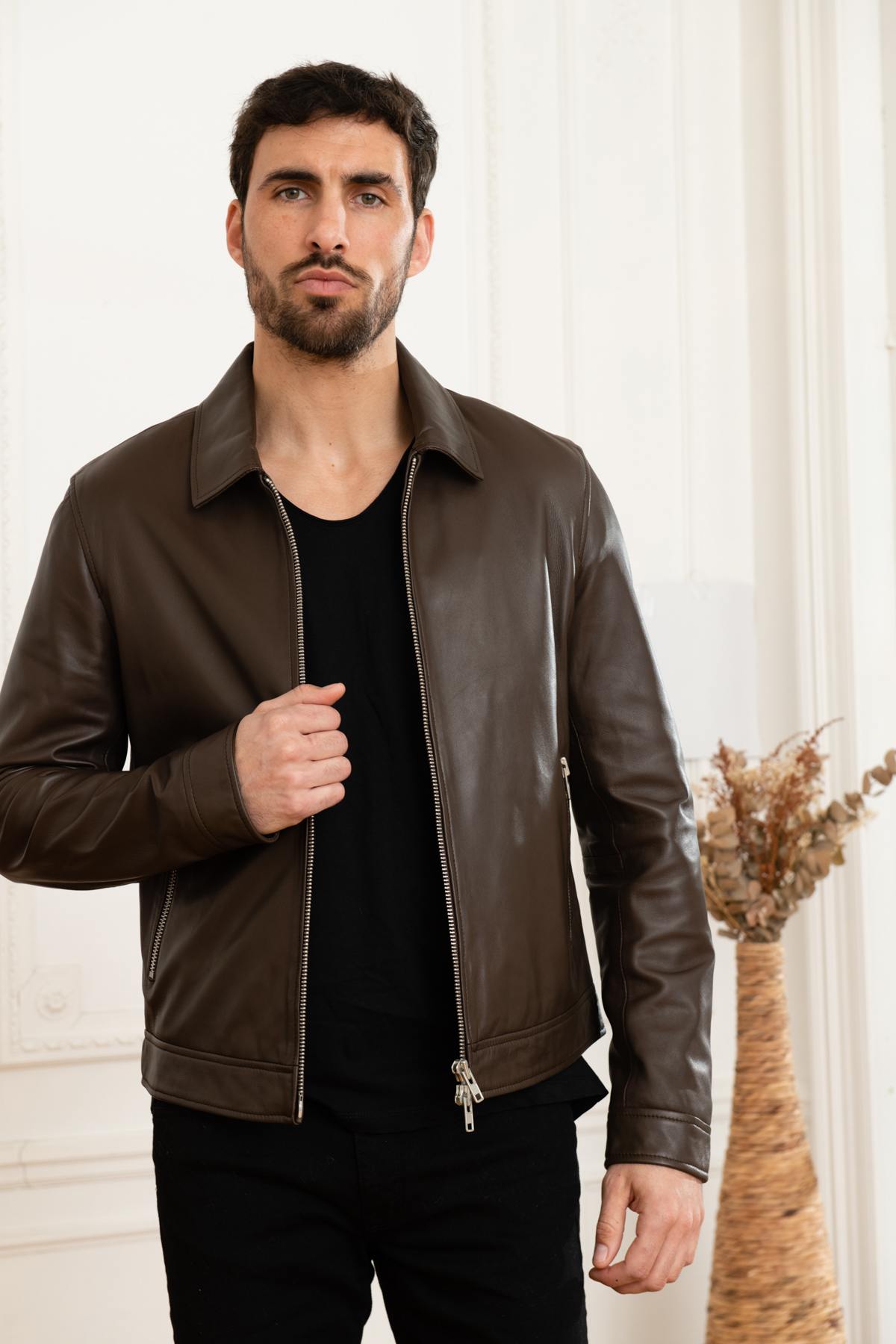 Elegant smooth leather jacket - Image n°7