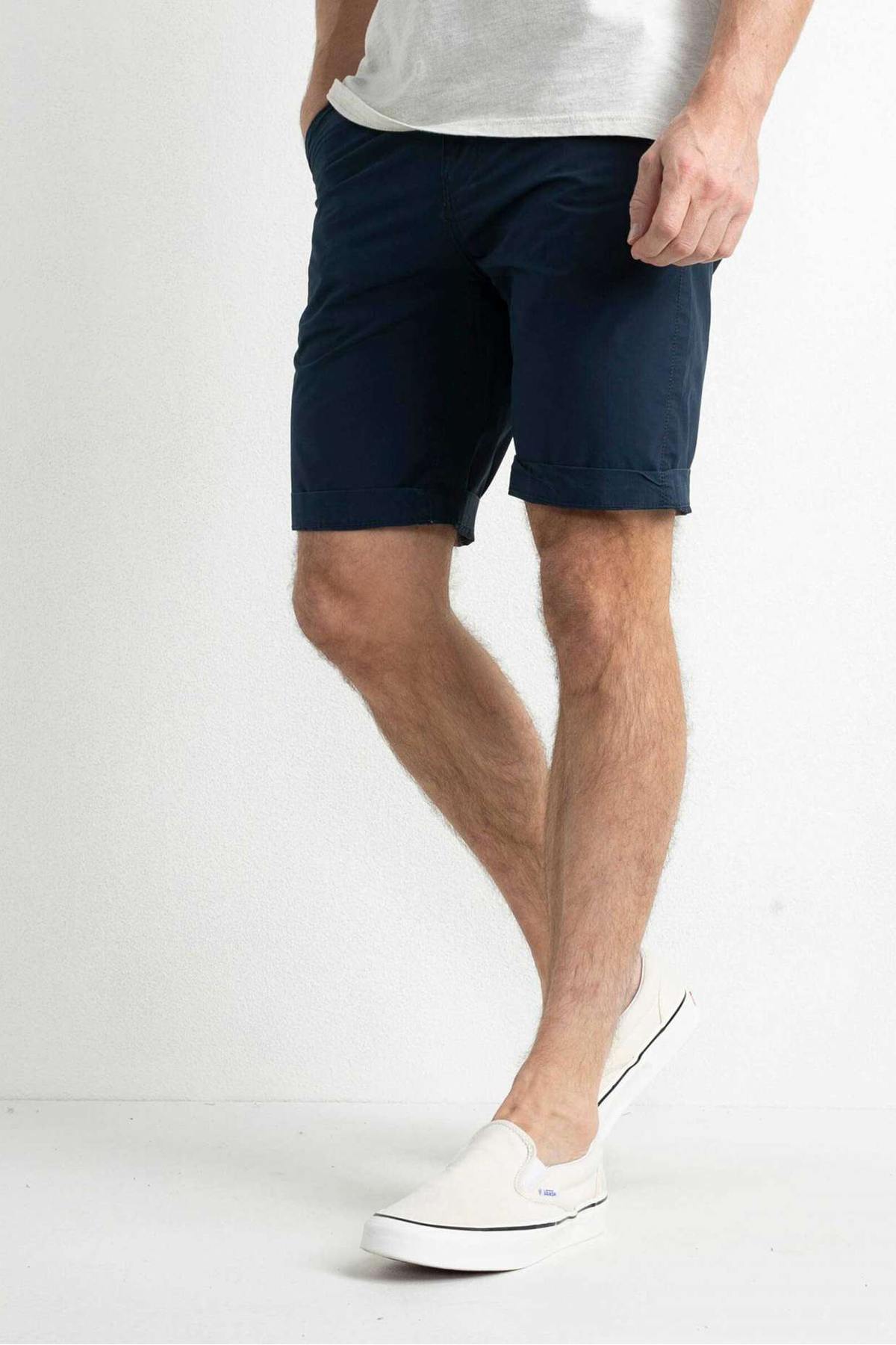 Men's navy blue shorts - Image n°1