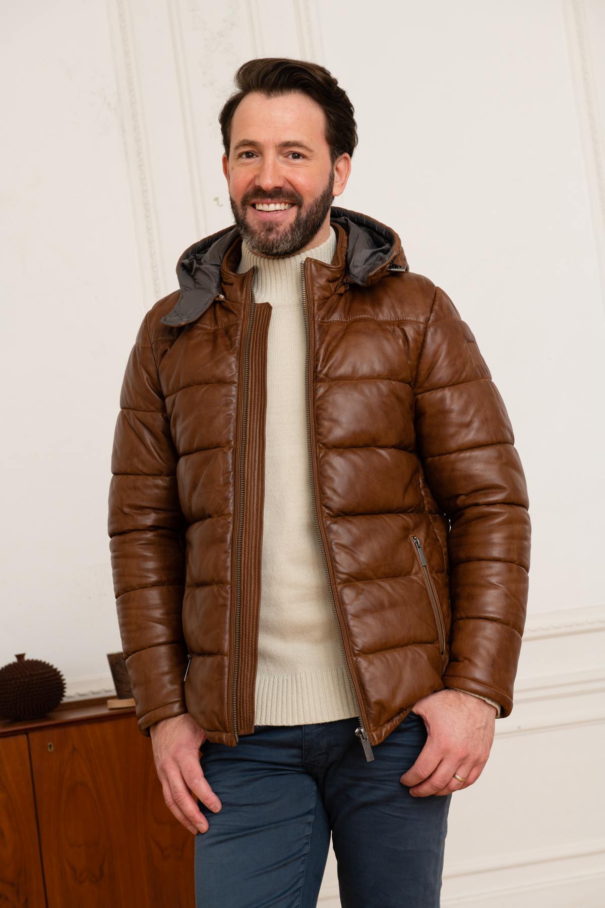 Brown leather down jacket with hood - Image n°1