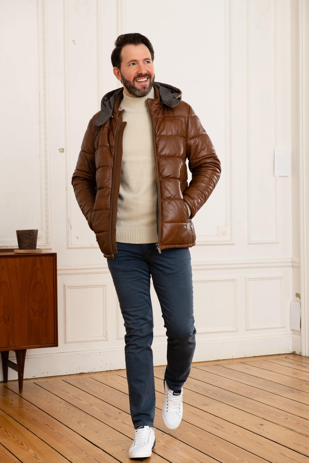 Brown leather down jacket with hood - Image n°2