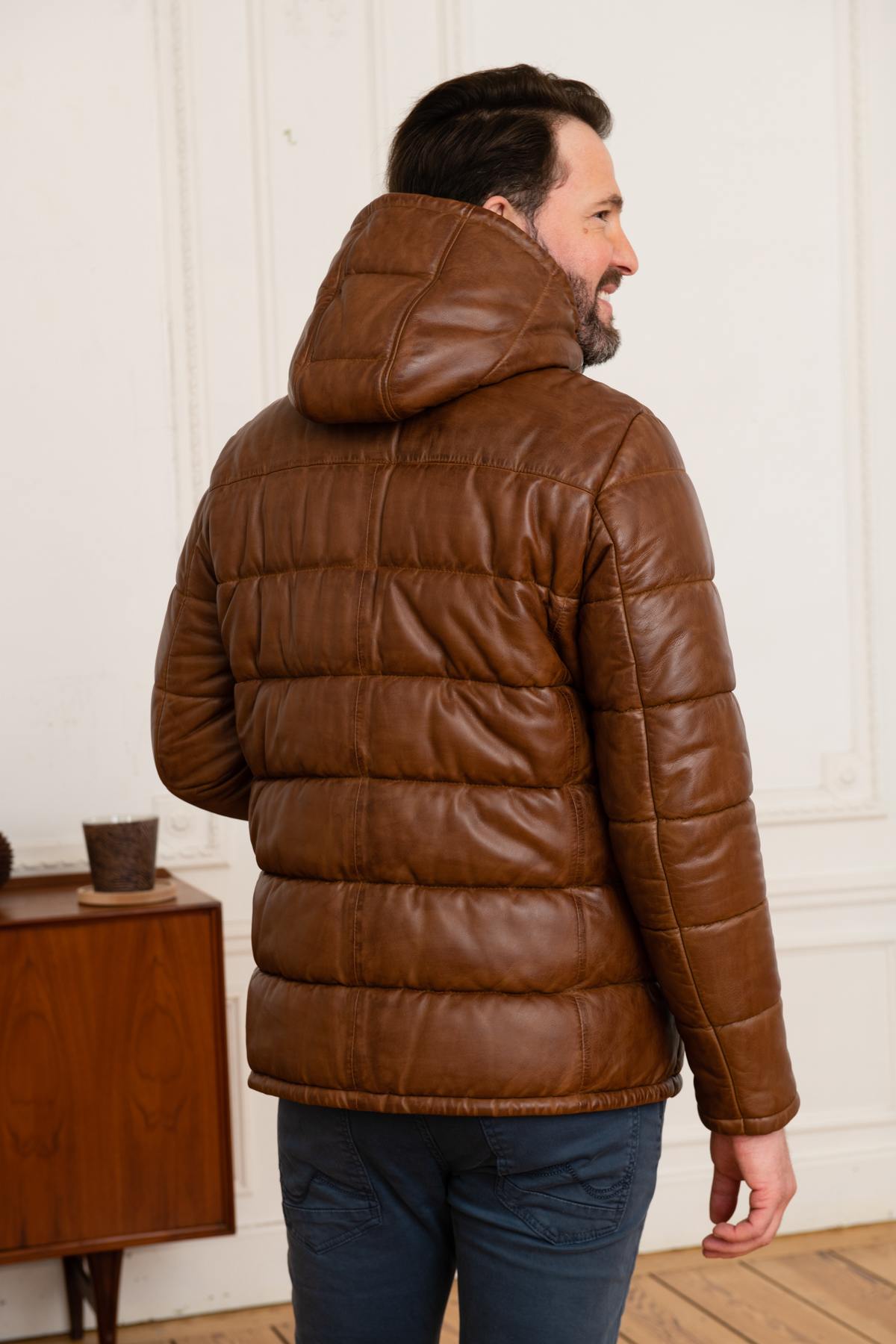 Brown leather down jacket with hood - Image n°8