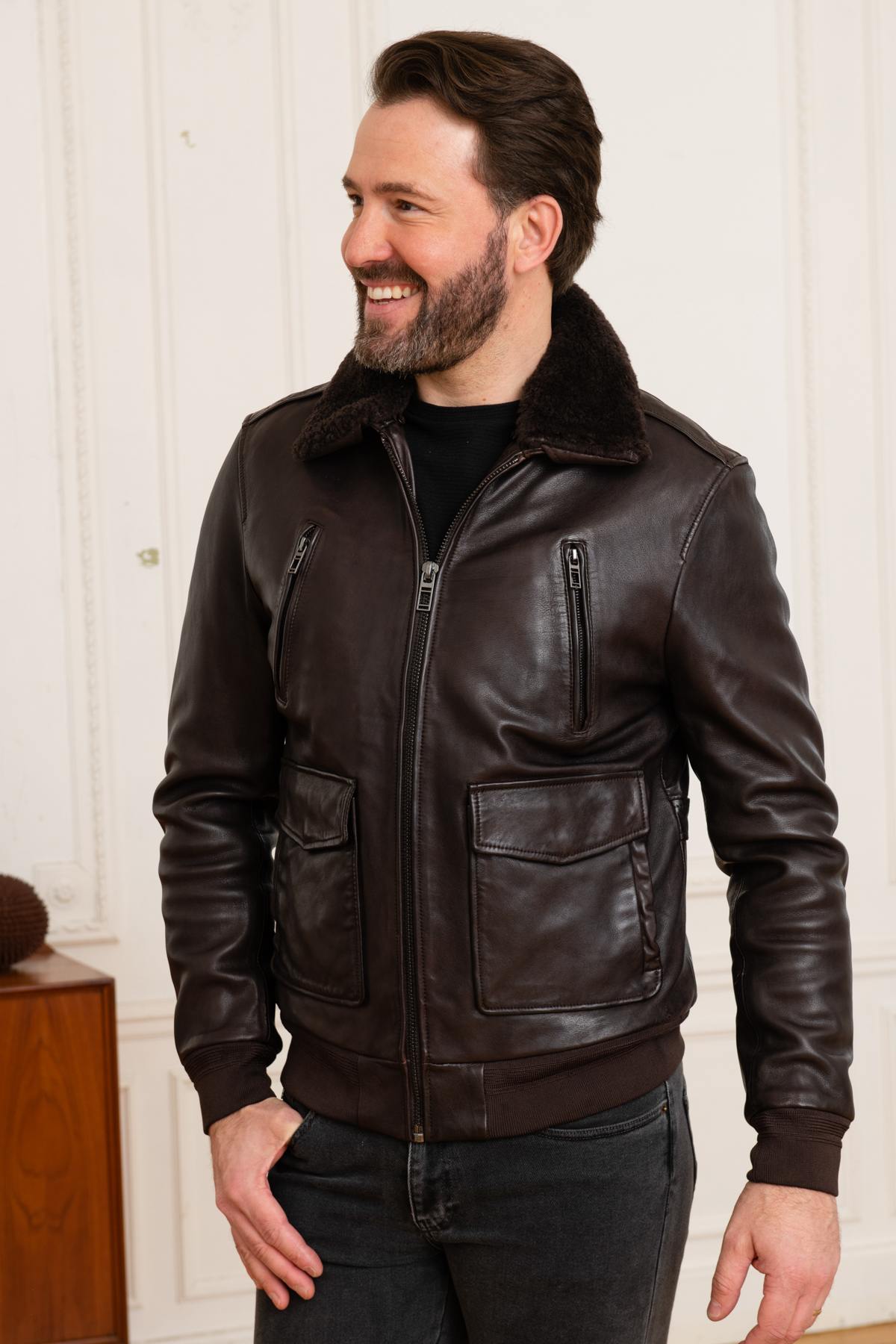 Pilot style jacket in brown leather - Image n°1