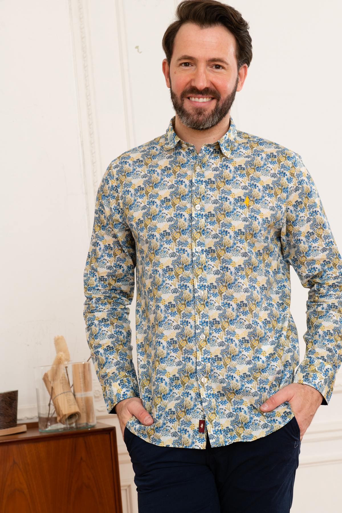 Men's floral patterned shirt - Image n°1