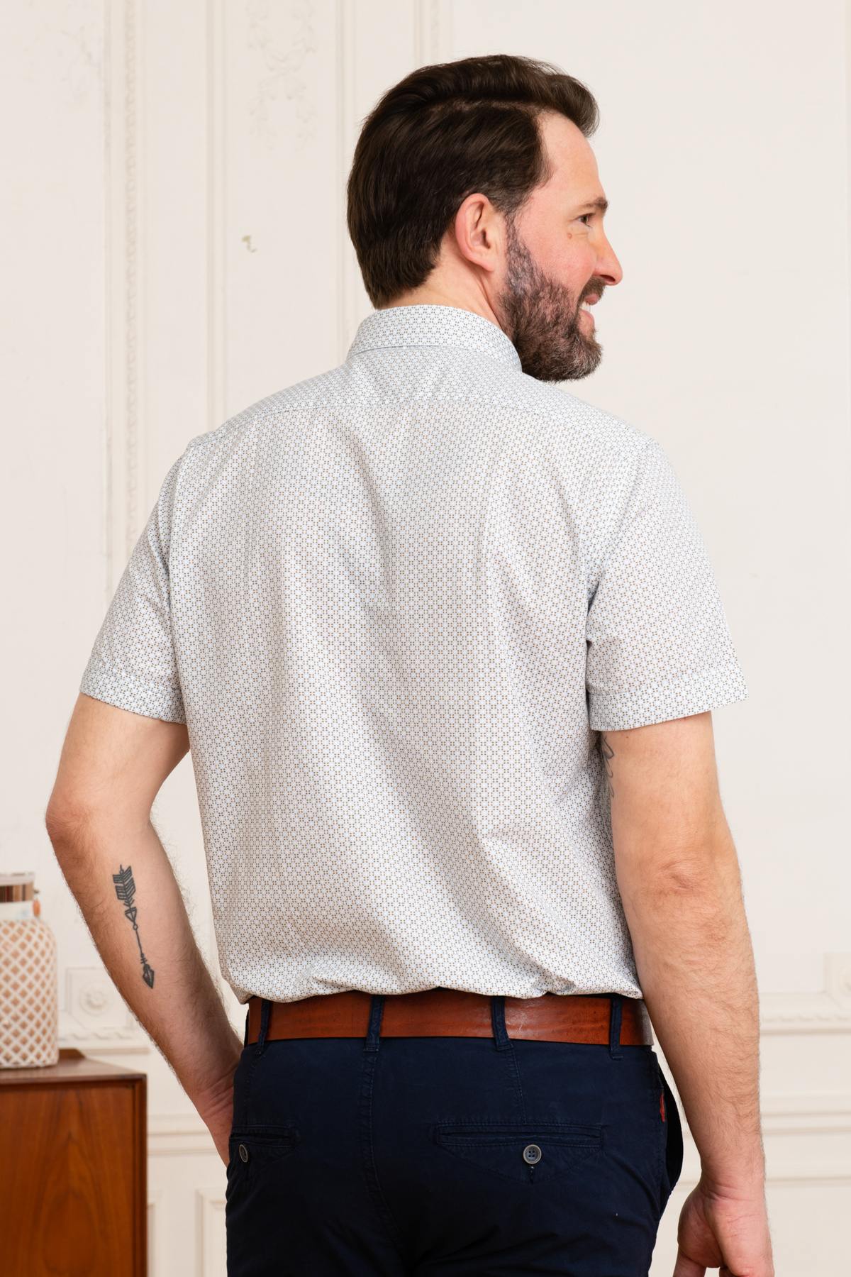 Short-sleeved blue patterned shirt - Image n°5