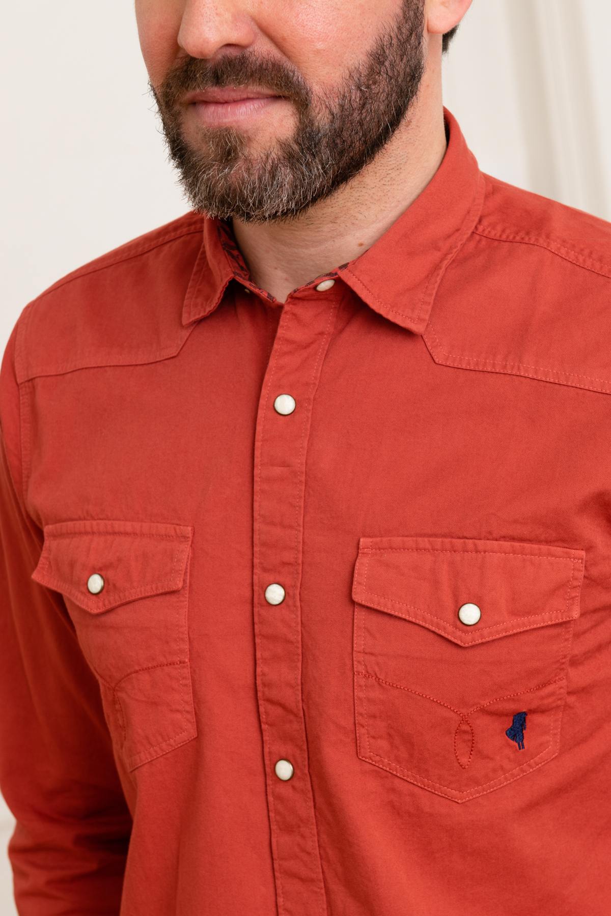 Men's double pocket red shirt - Image n°5