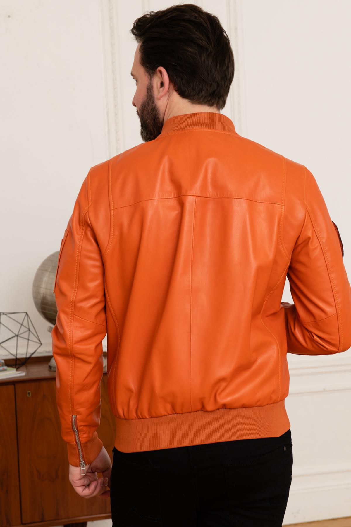 Orange bomber from the Patrouille de France - Image n°6