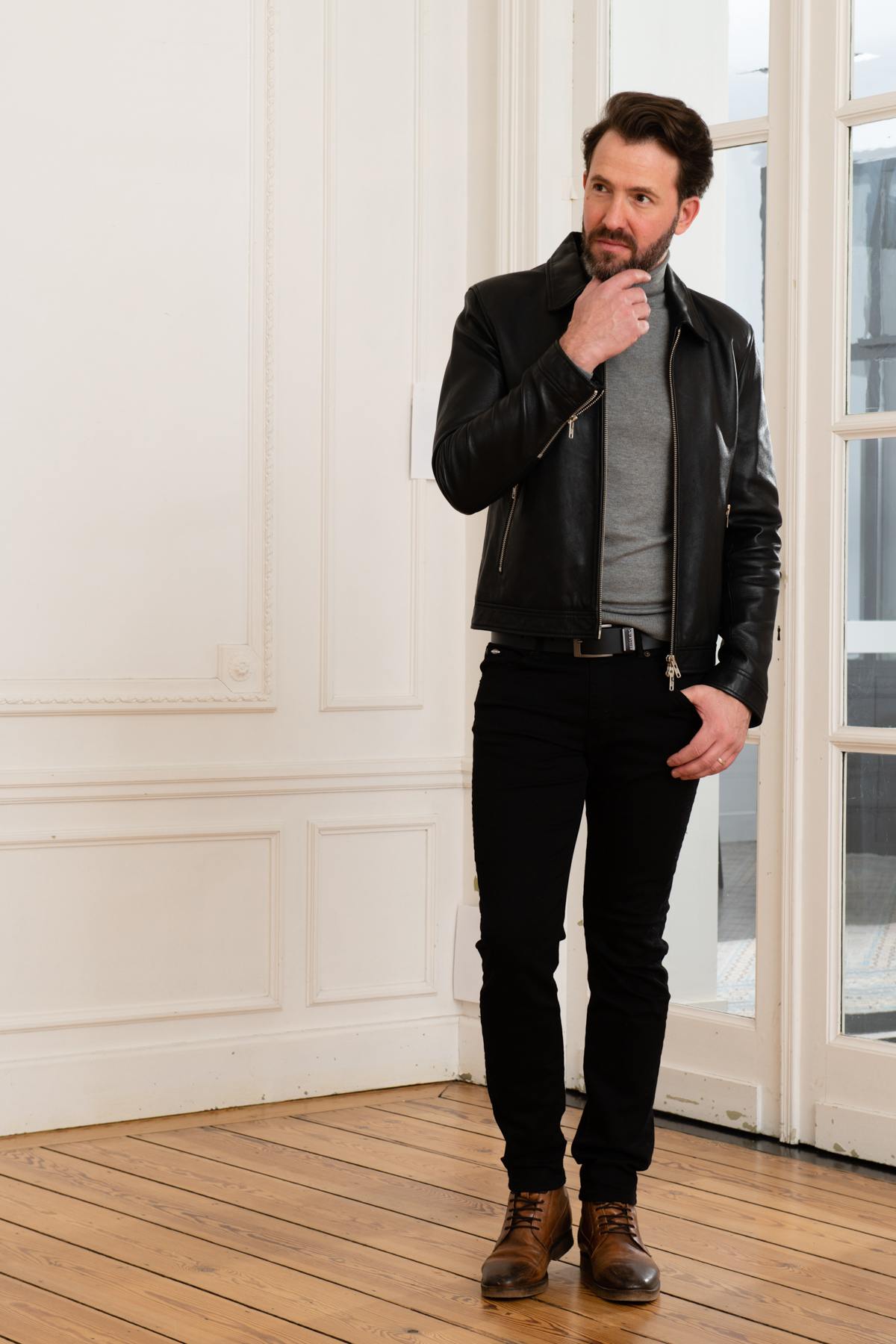 Black leather jacket with shirt collar - Image n°2