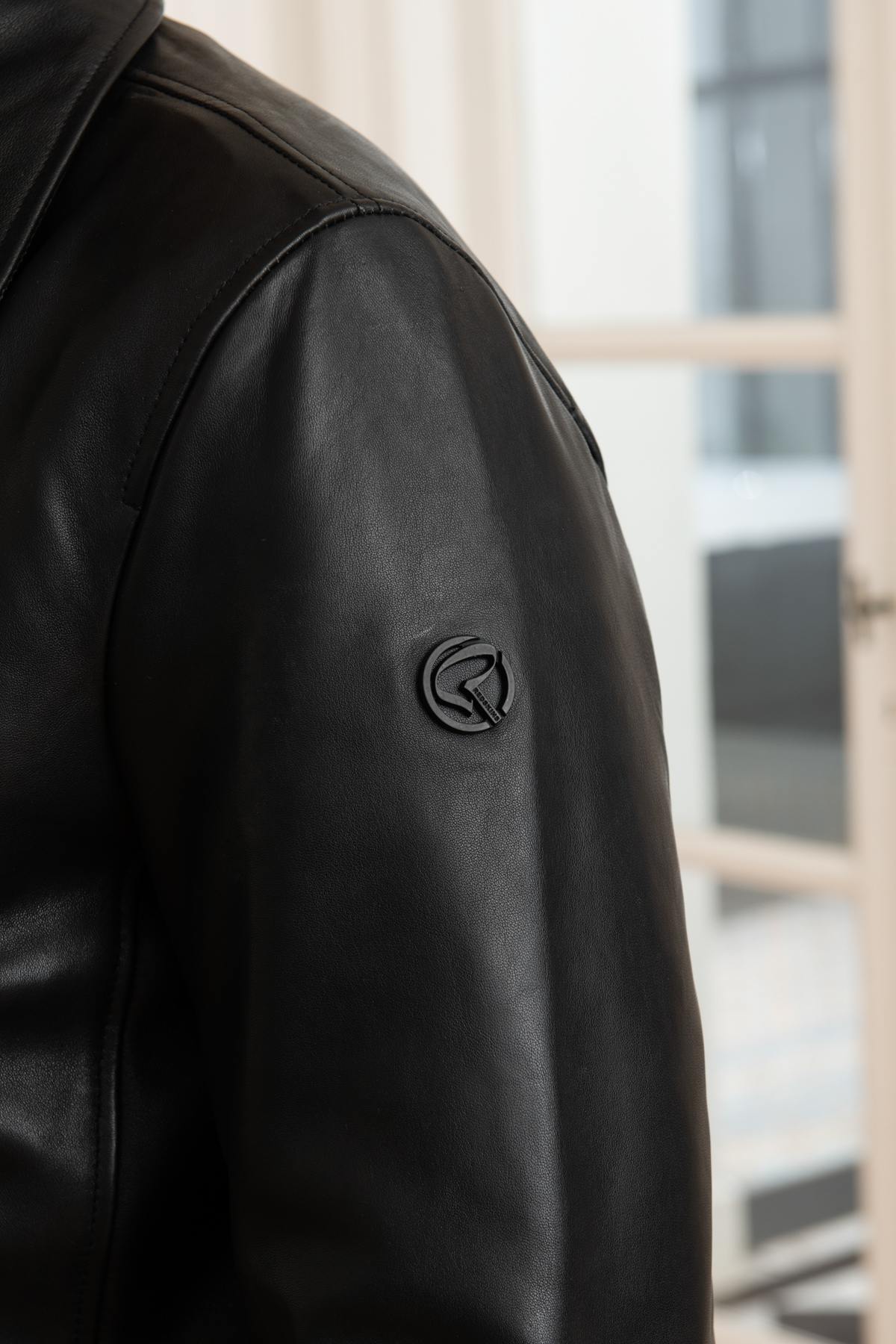 Black lambskin biker jacket with shirt collar - Image n°8