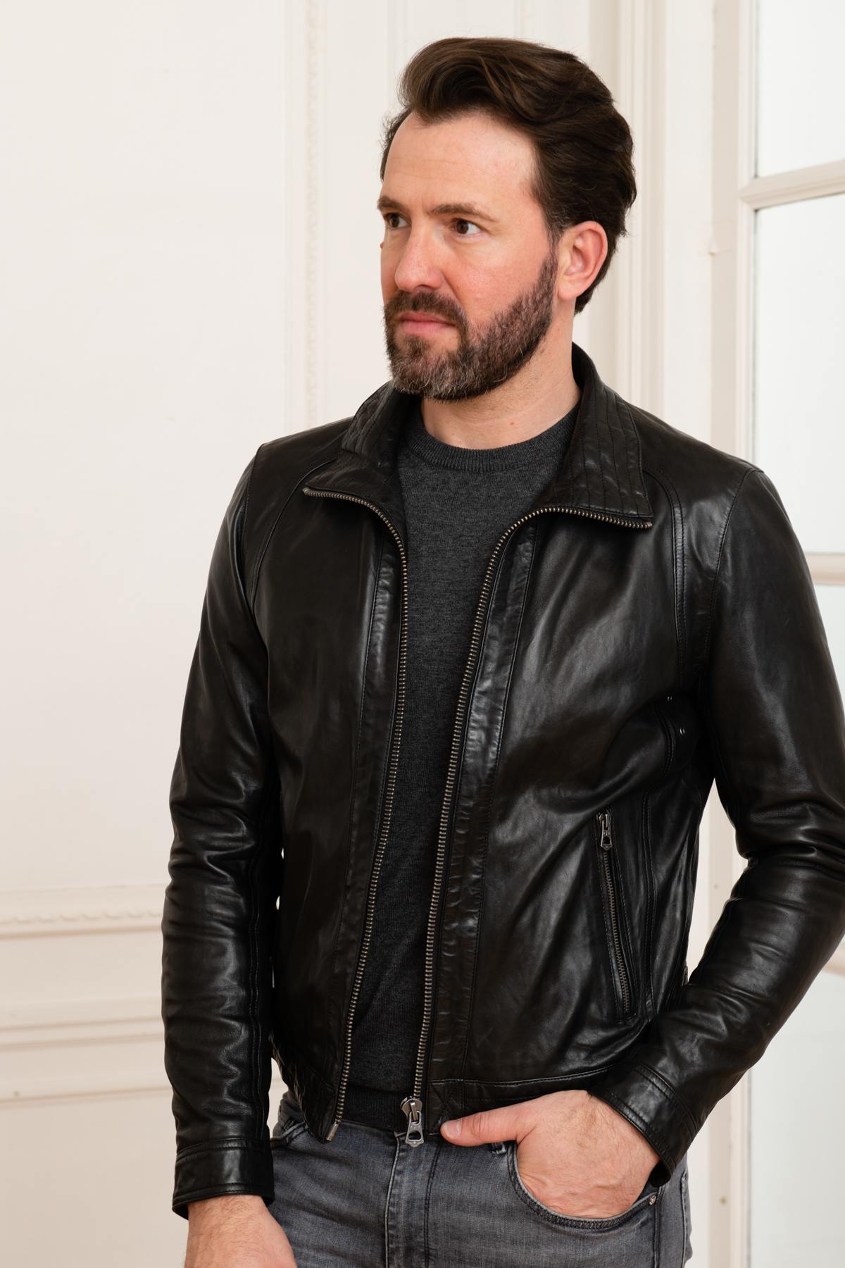 Fine and supple sheepskin leather jacket - Image n°1