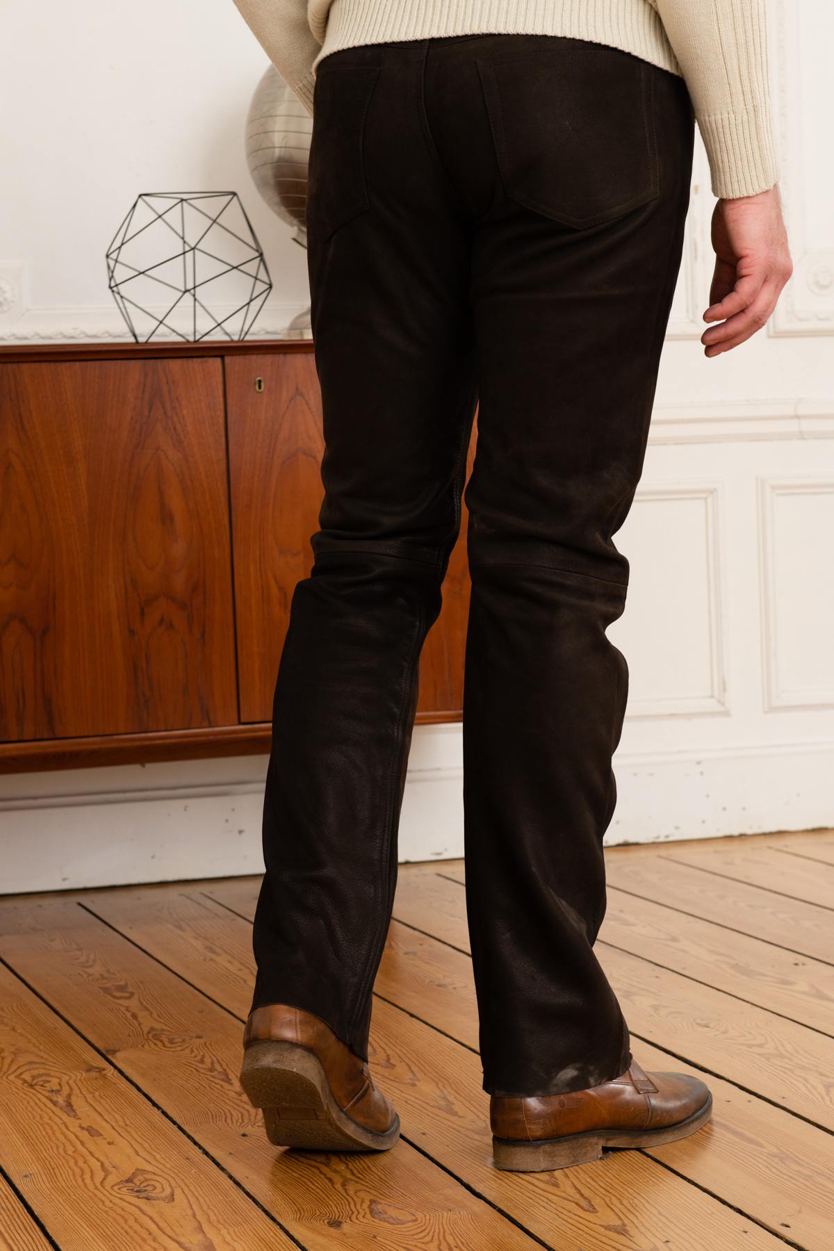 Men's brown cowhide leather pants - Image n°7