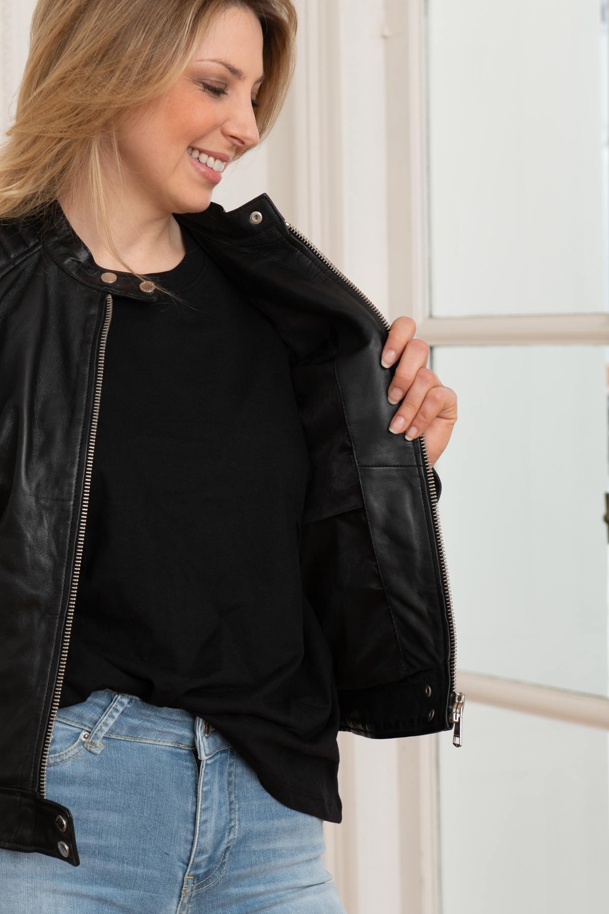 Black leather jacket with mao collar and quilting - Image n°4