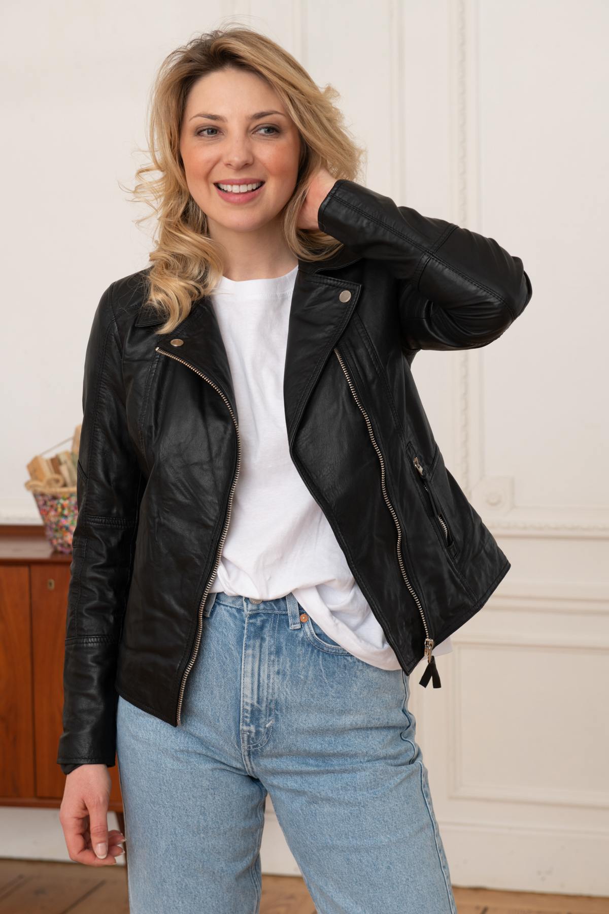 Trendy black Biker Jacket for women - Image n°5