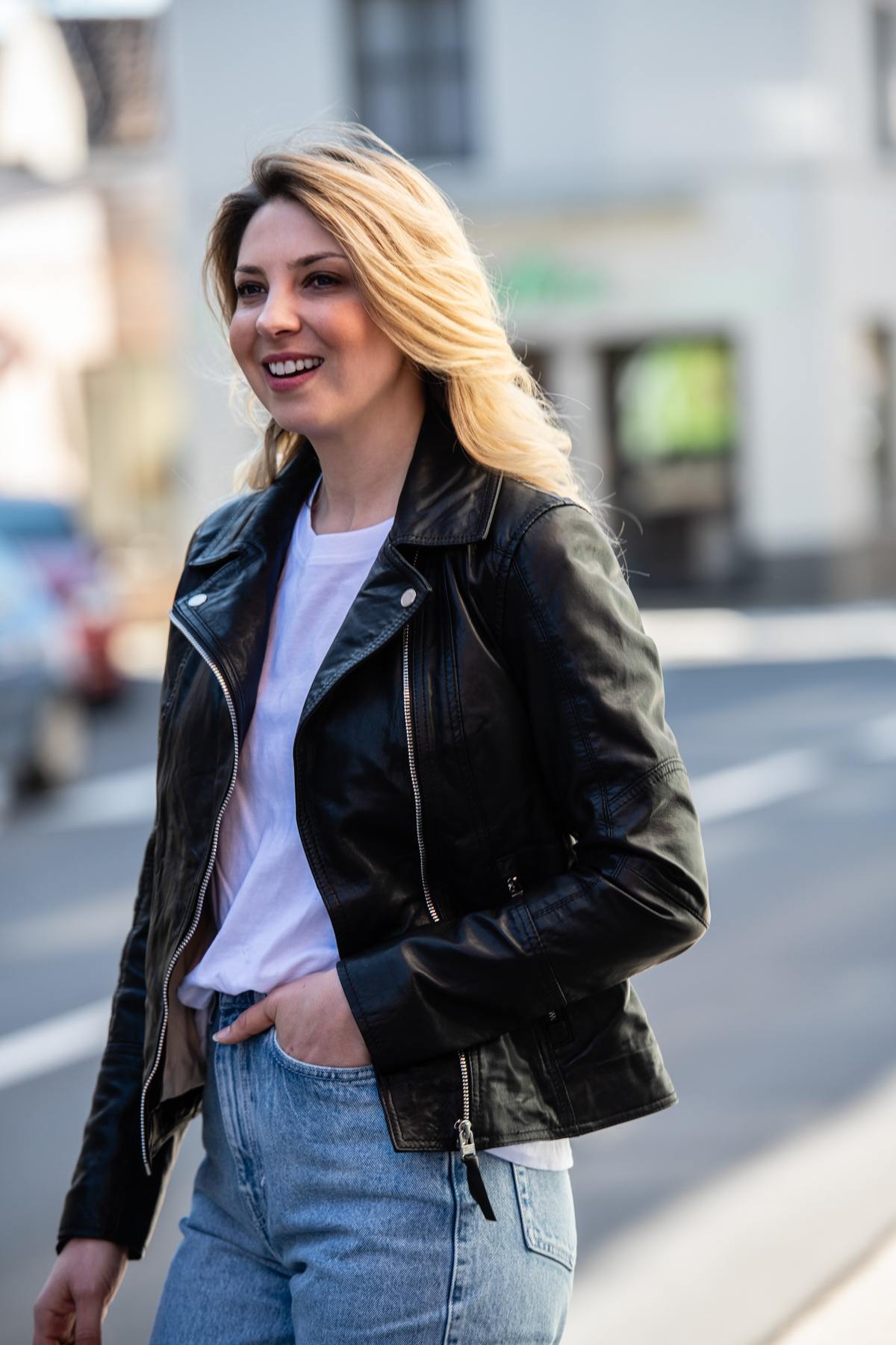 Trendy black Biker Jacket for women - Image n°6