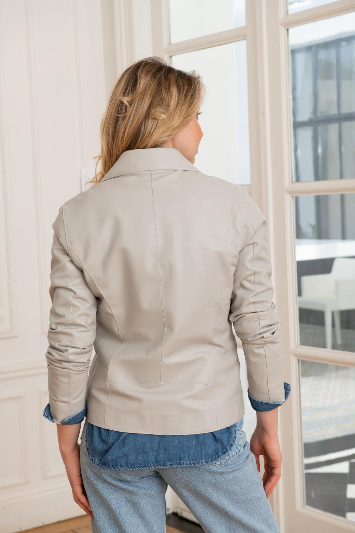 Fine white leather jacket - Image n°5