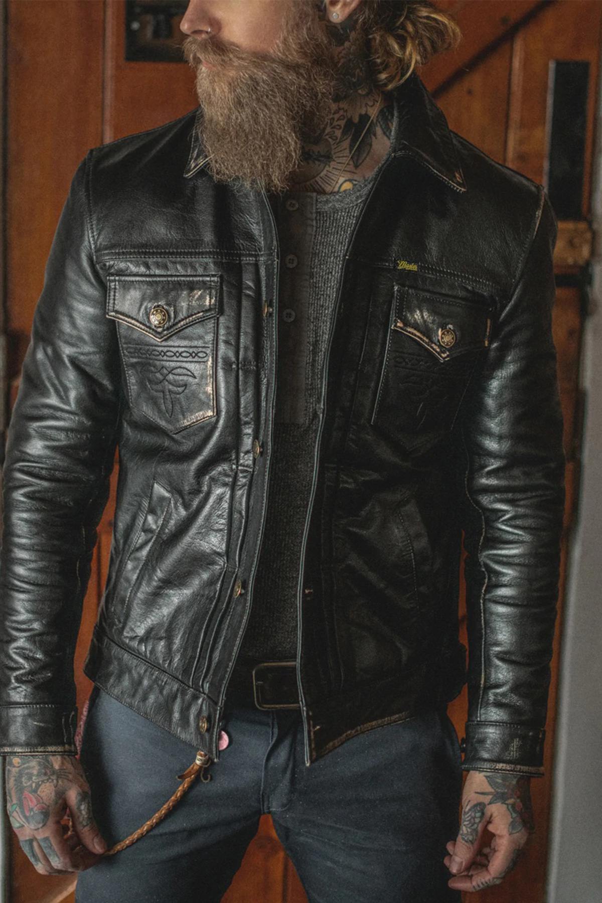 Shirt collar jacket in aged black leather - Image n°1