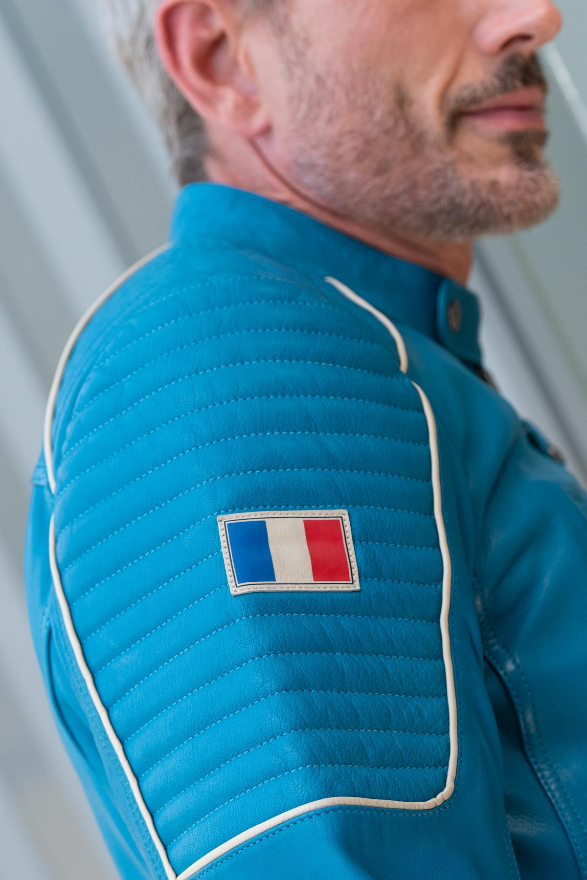 Electric blue sheepskin leather racing jacket - Image n°4