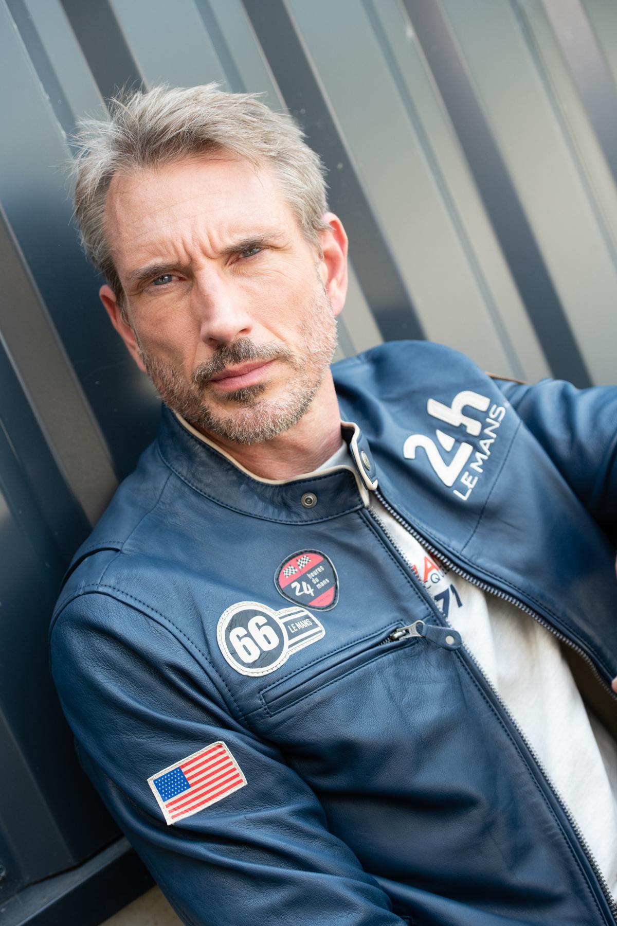 Navy blue leather jacket from the 24h of Le Mans - Image n°3