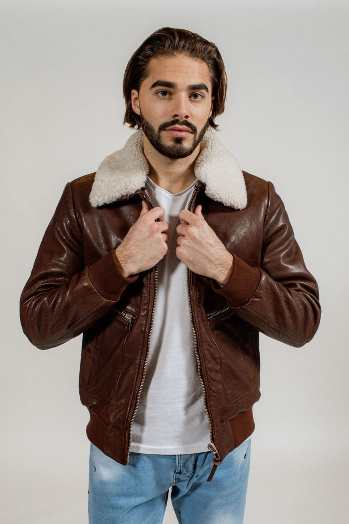 Eco-responsible leather jacket with fur-lined collar - Image n°4