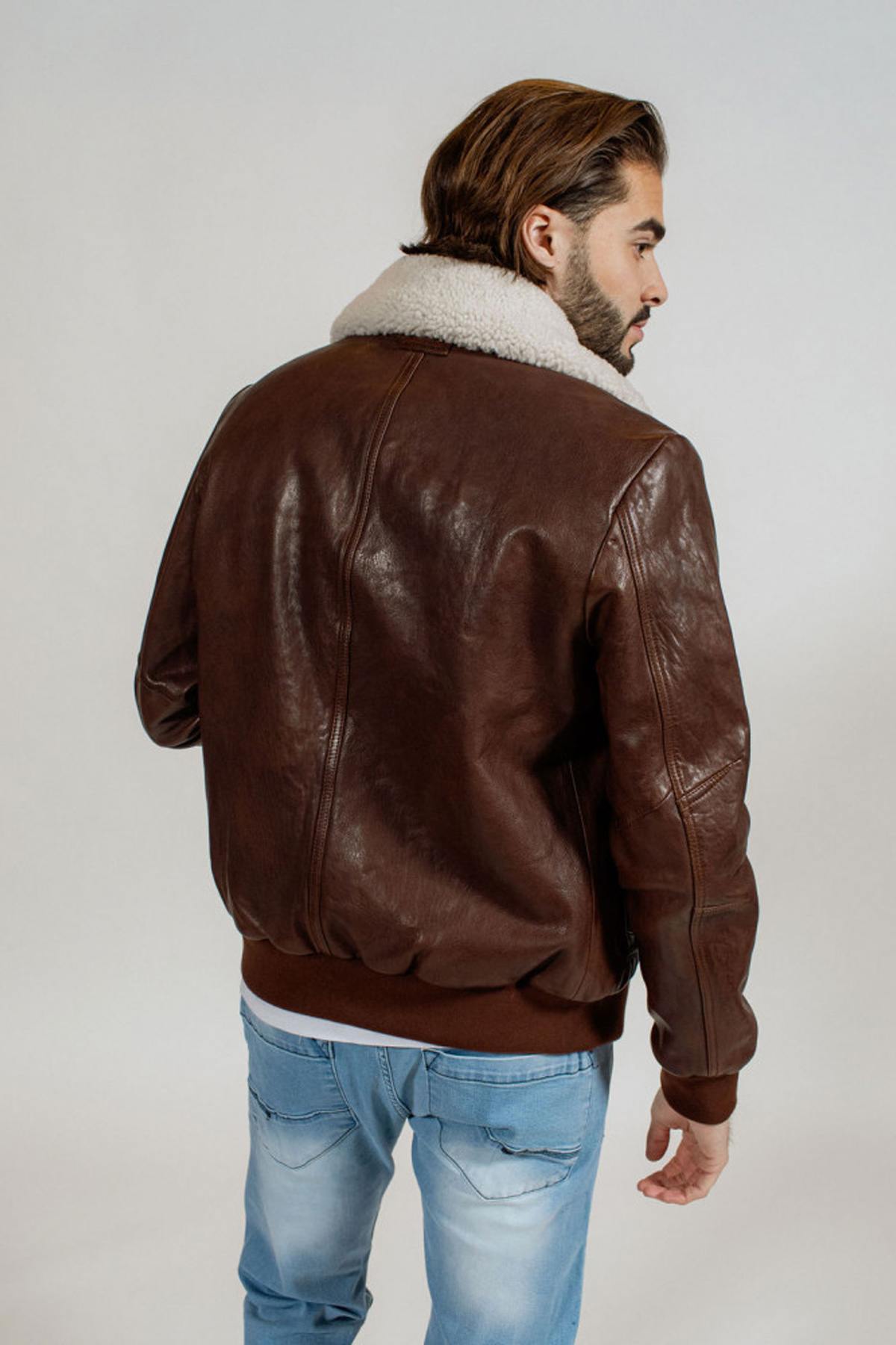 Eco-responsible leather jacket with fur-lined collar - Image n°2