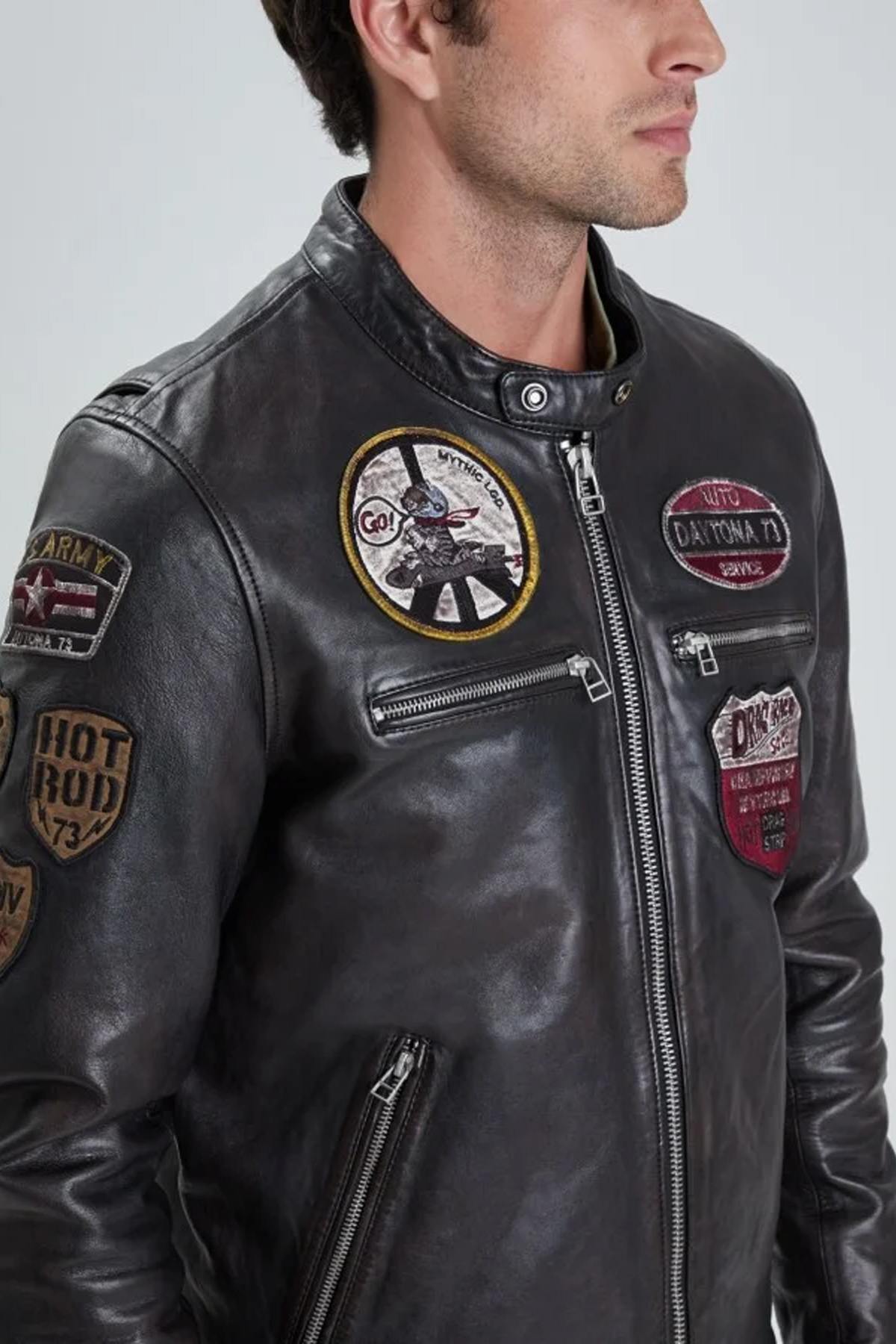 Retro black racing jacket in aged lambskin - Image n°7