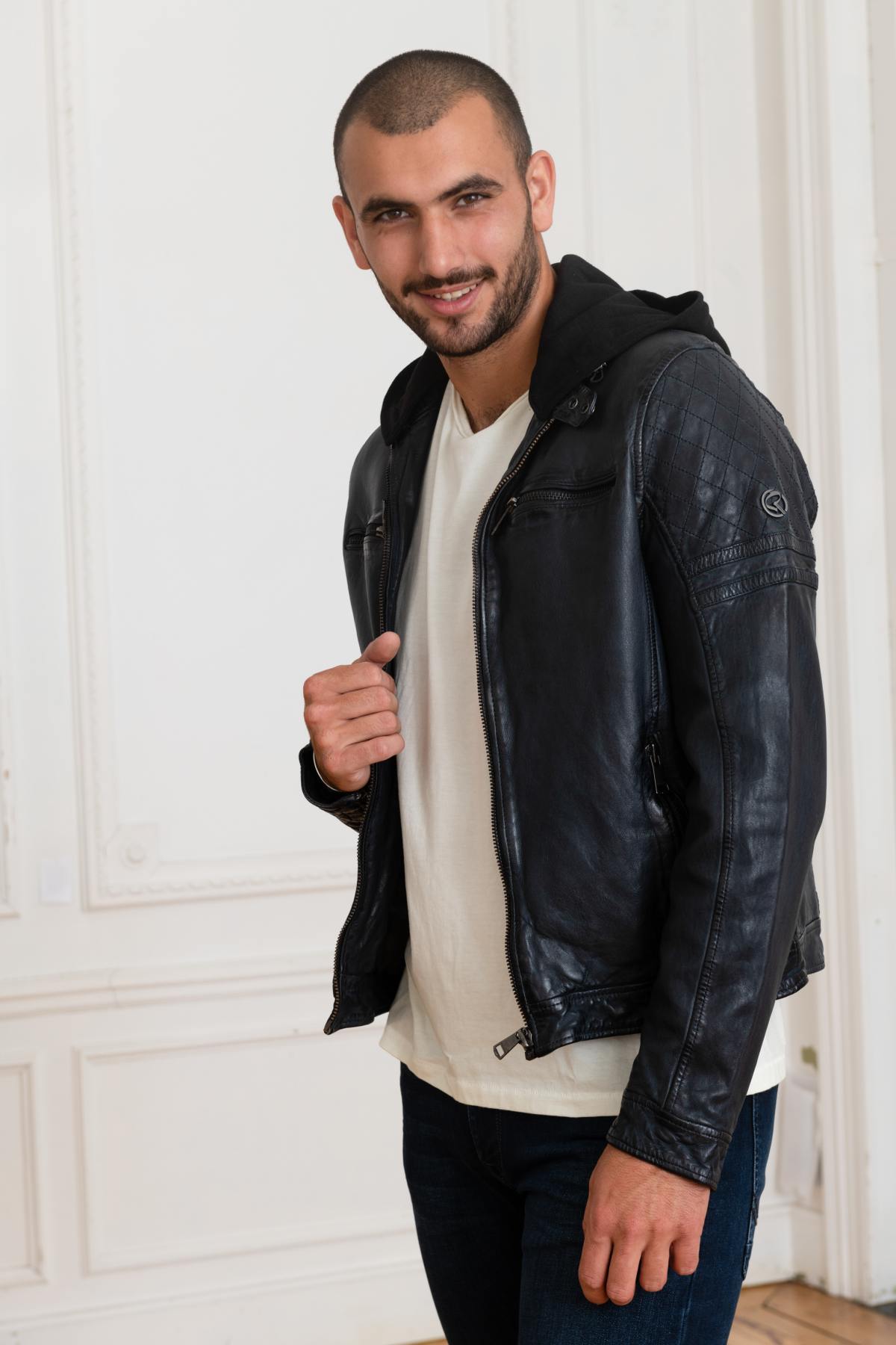 Navy blue leather jacket with removable hood - Image n°1