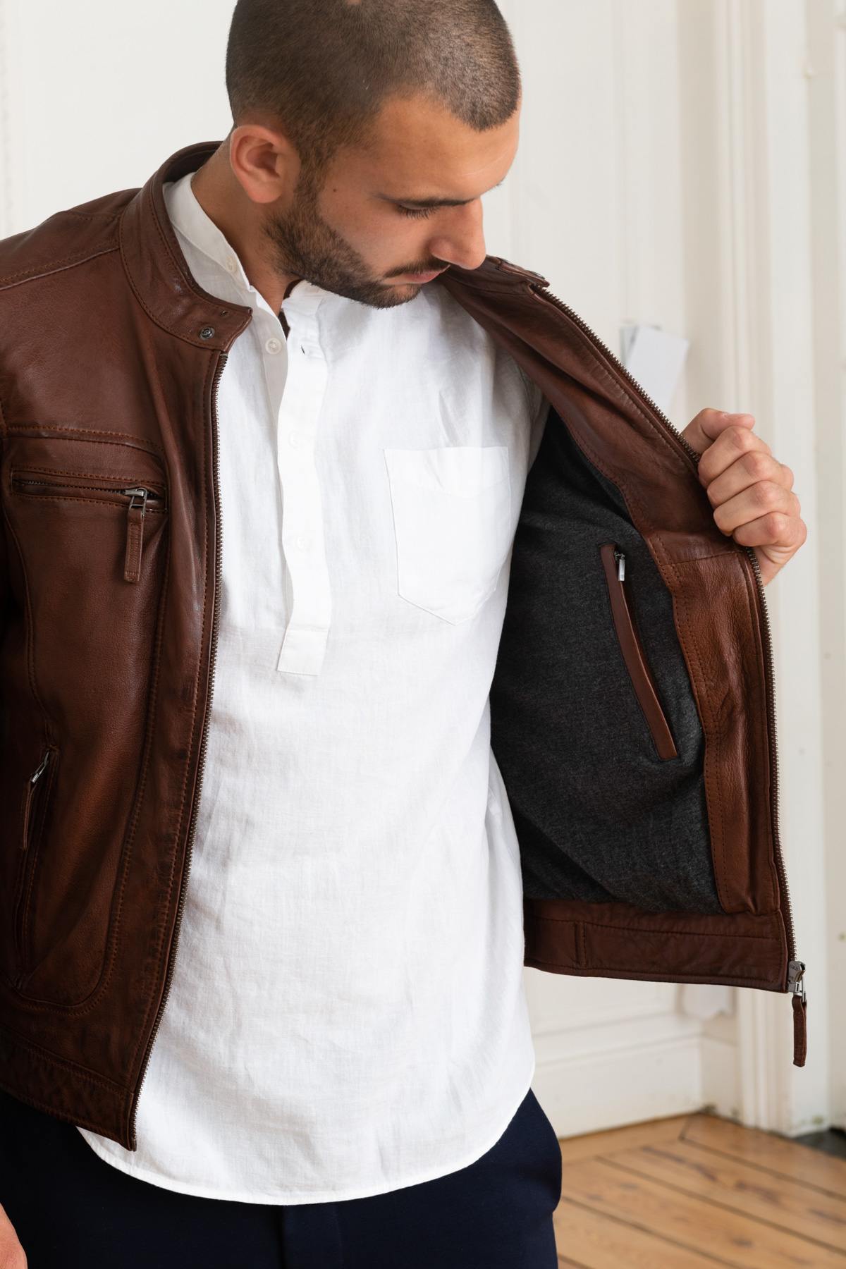 Brown slim-fit leather jacket - Image n°4