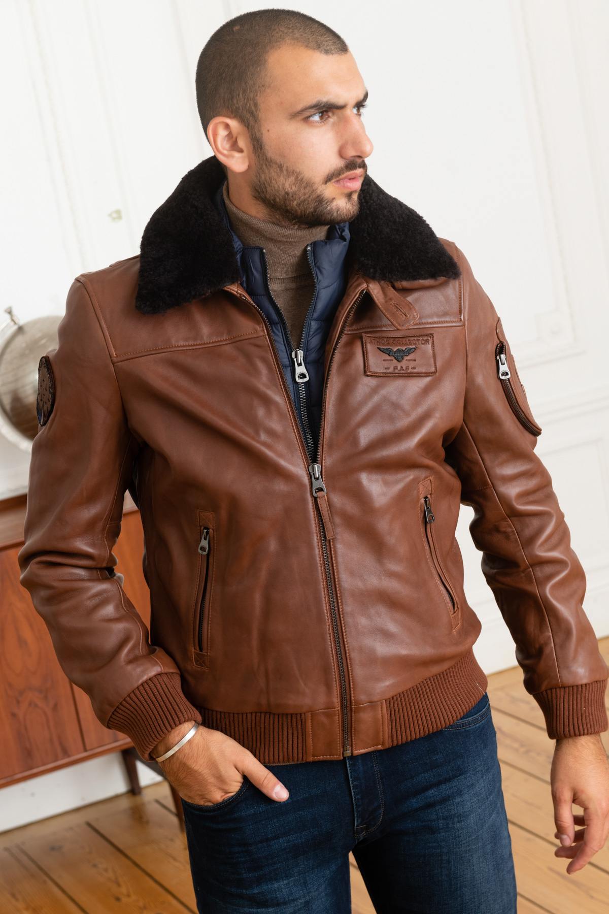 Aviator of the Patrouille de France in cognac leather - Image n°4